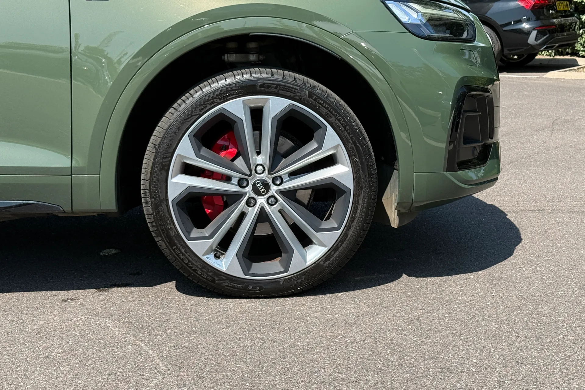 Audi Q5 thumbnail image number 10