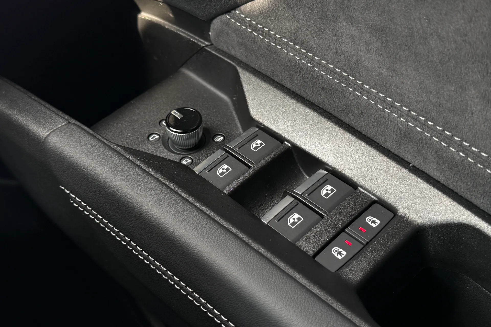 Audi Q4 e-tron thumbnail image number 30