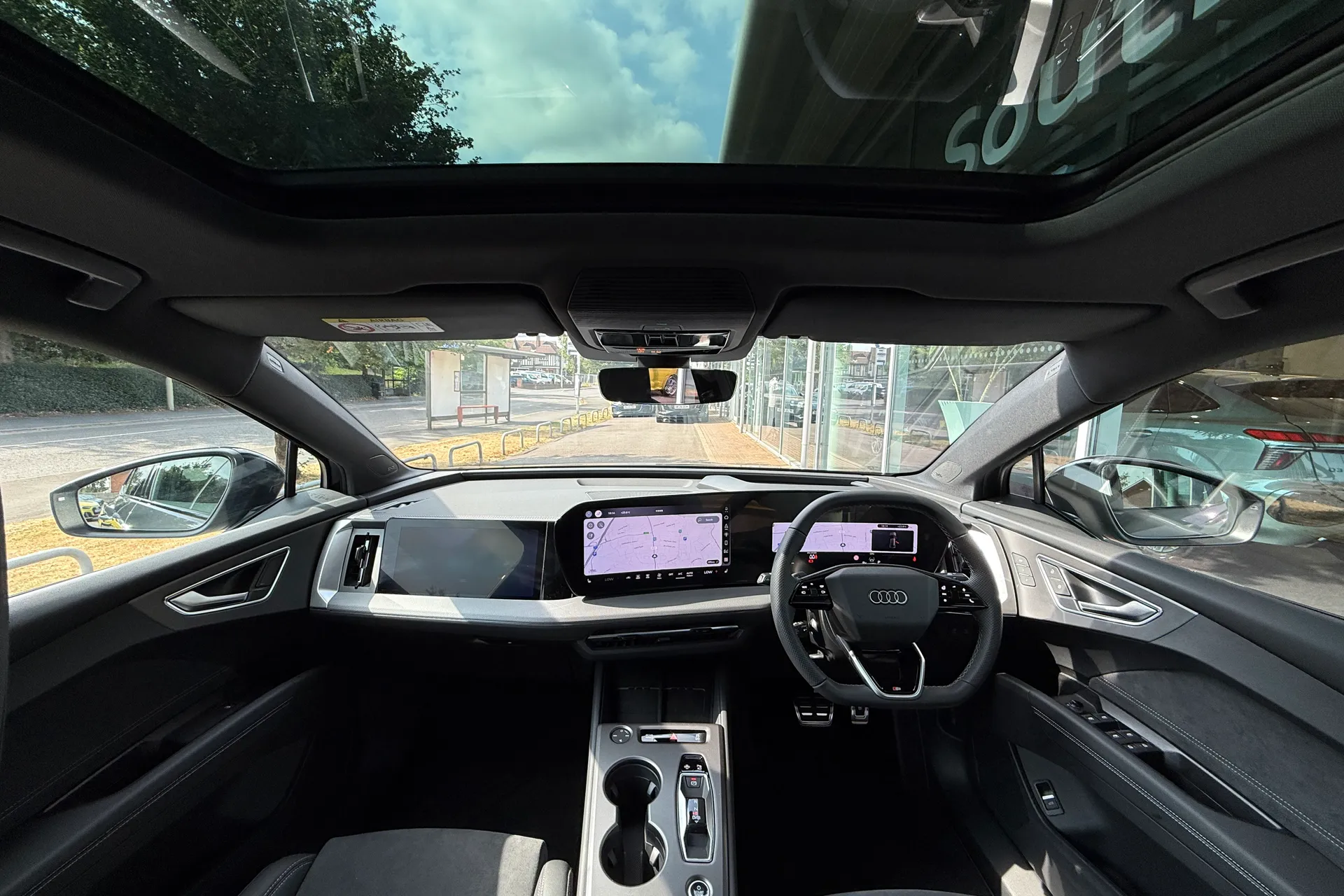 Audi Q4 e-tron thumbnail image number 42
