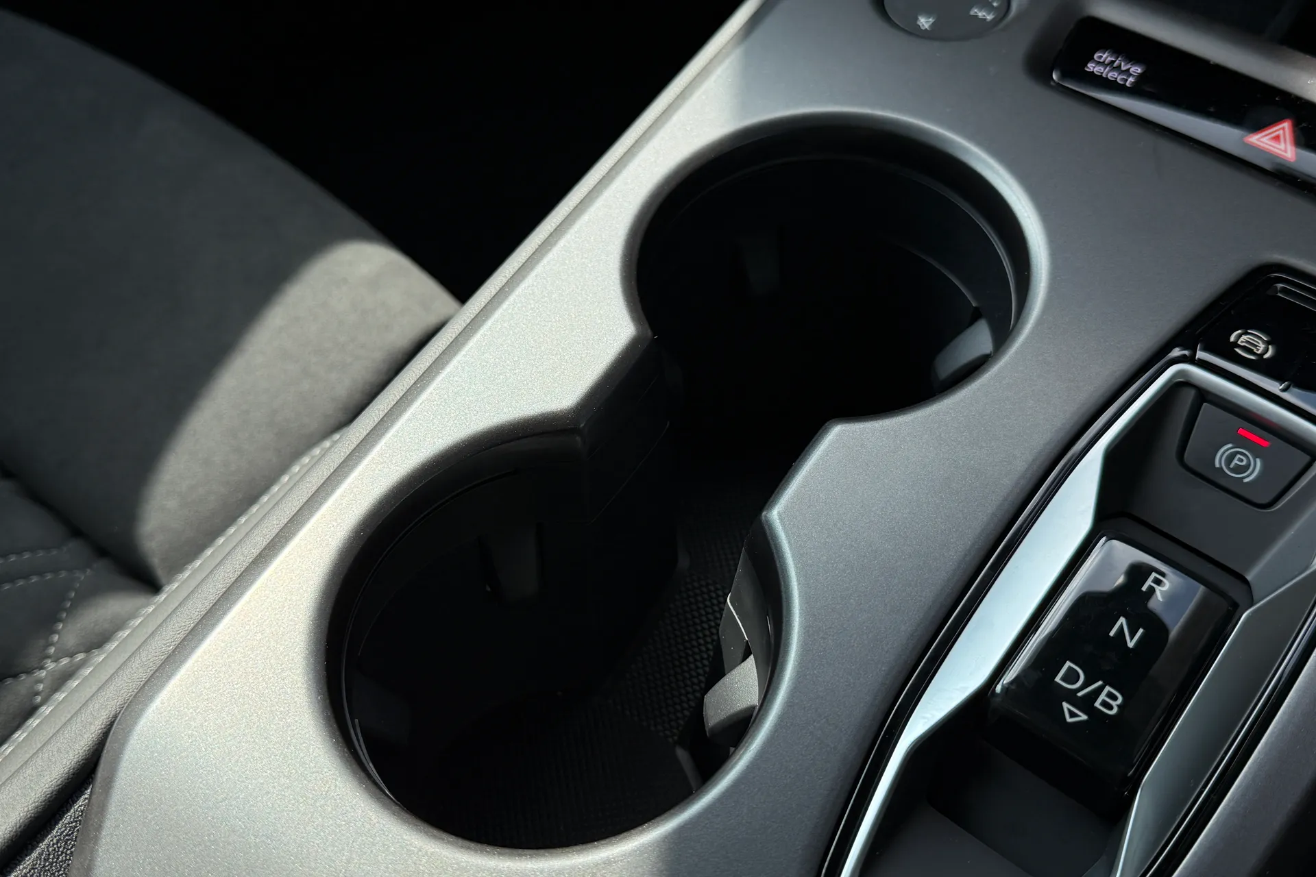 Audi Q4 e-tron thumbnail image number 24