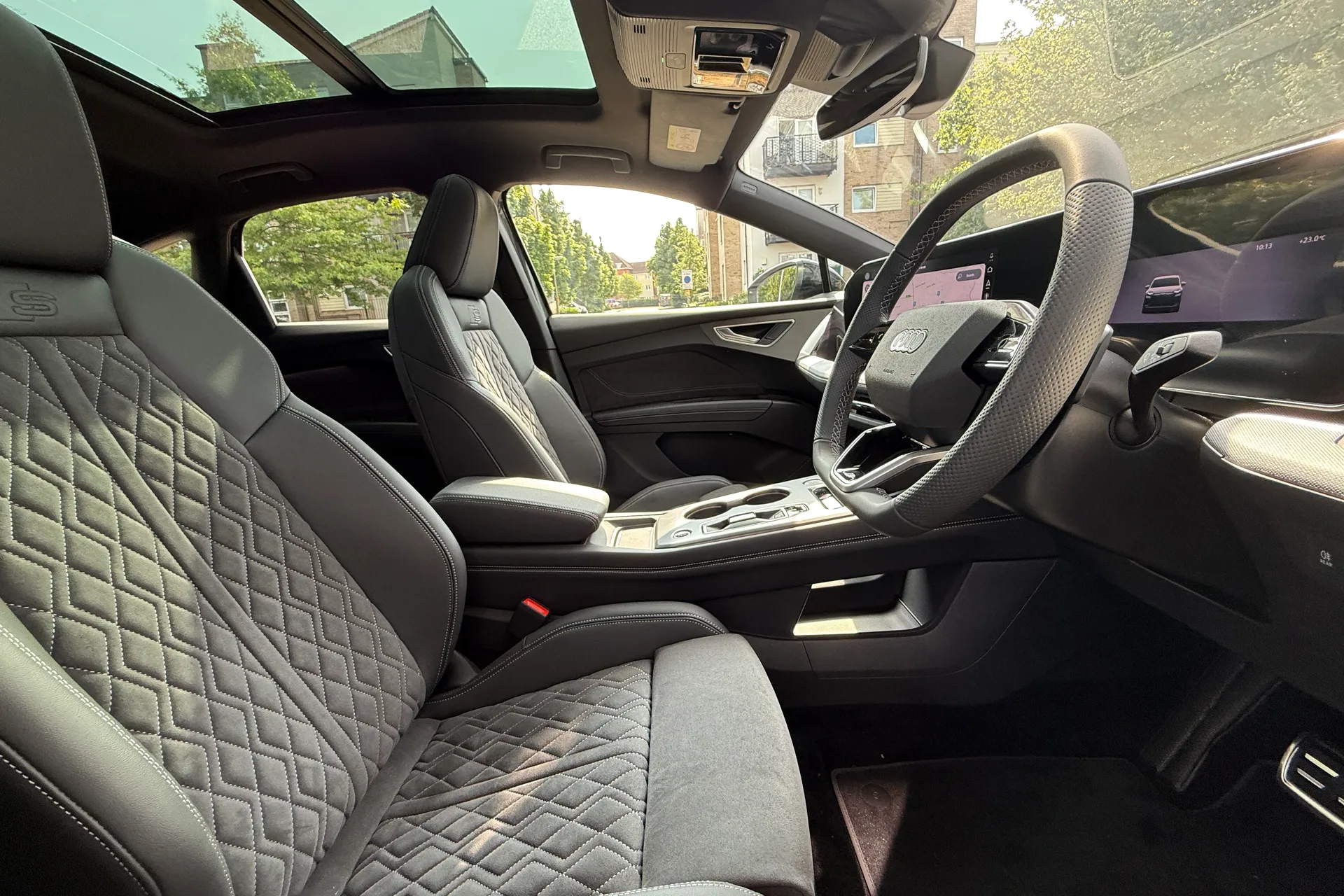 Audi Q4 e-tron thumbnail image number 33