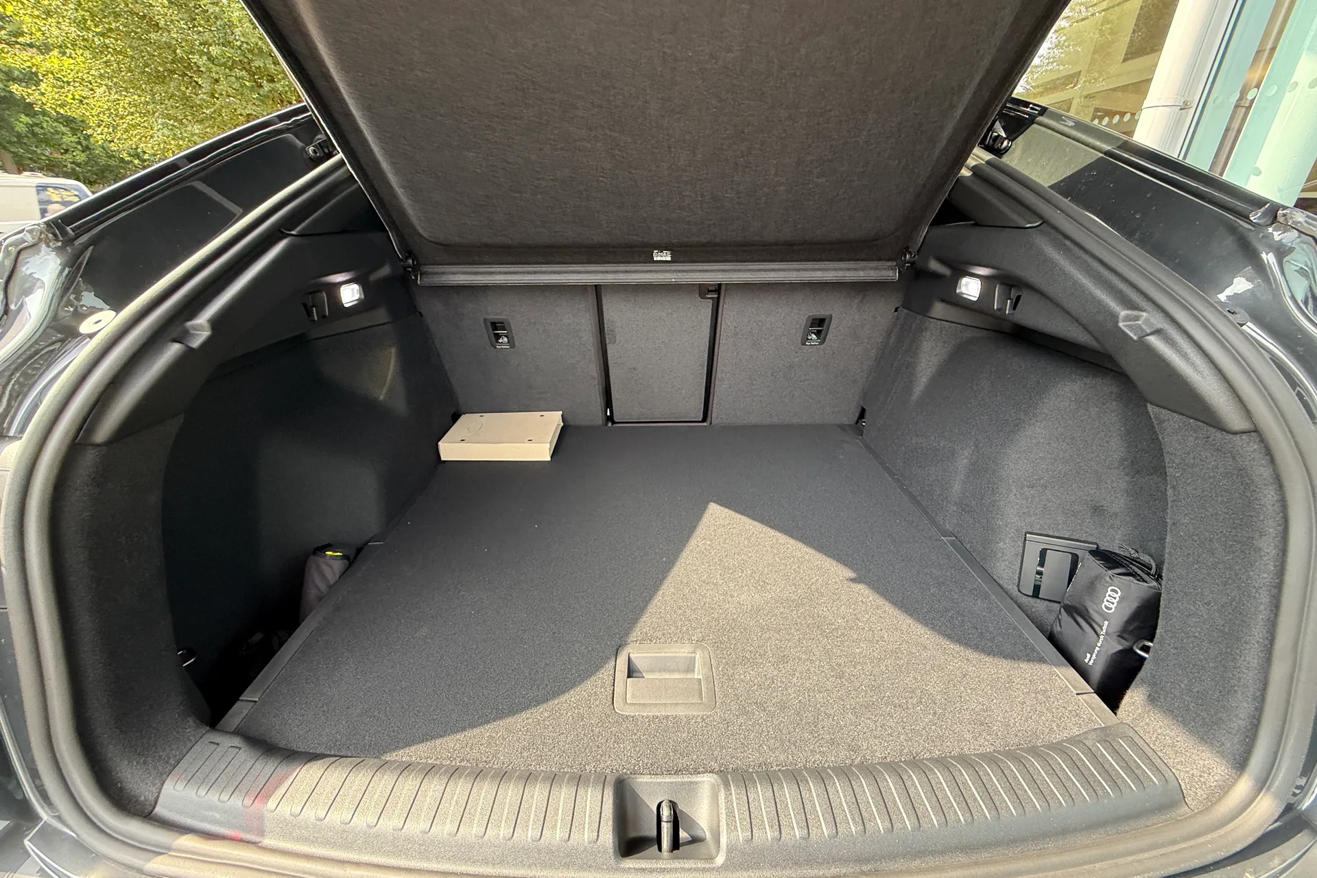 Audi Q4 e-tron thumbnail image number 51