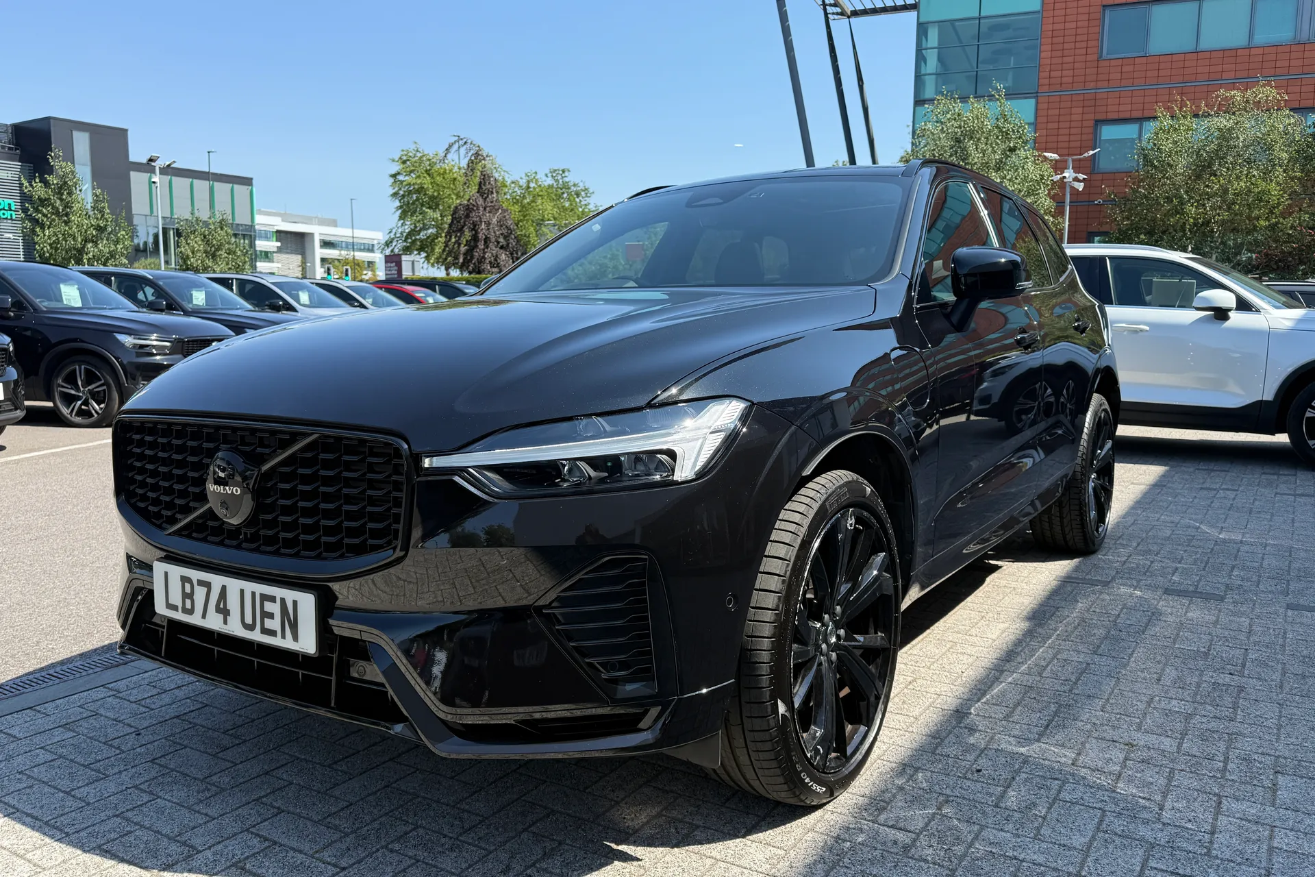 Volvo XC60 thumbnail image number 12