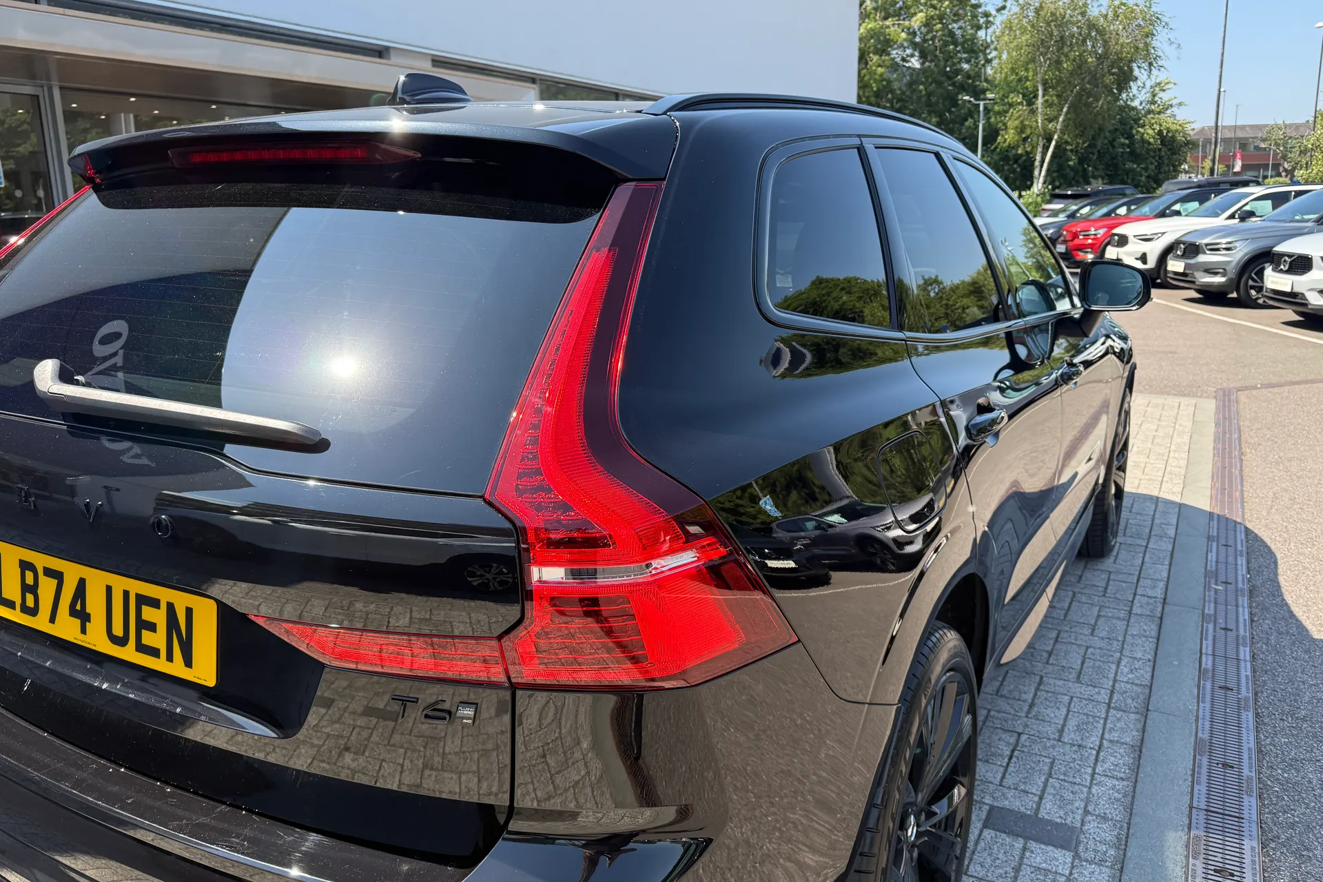Volvo XC60 thumbnail image number 17