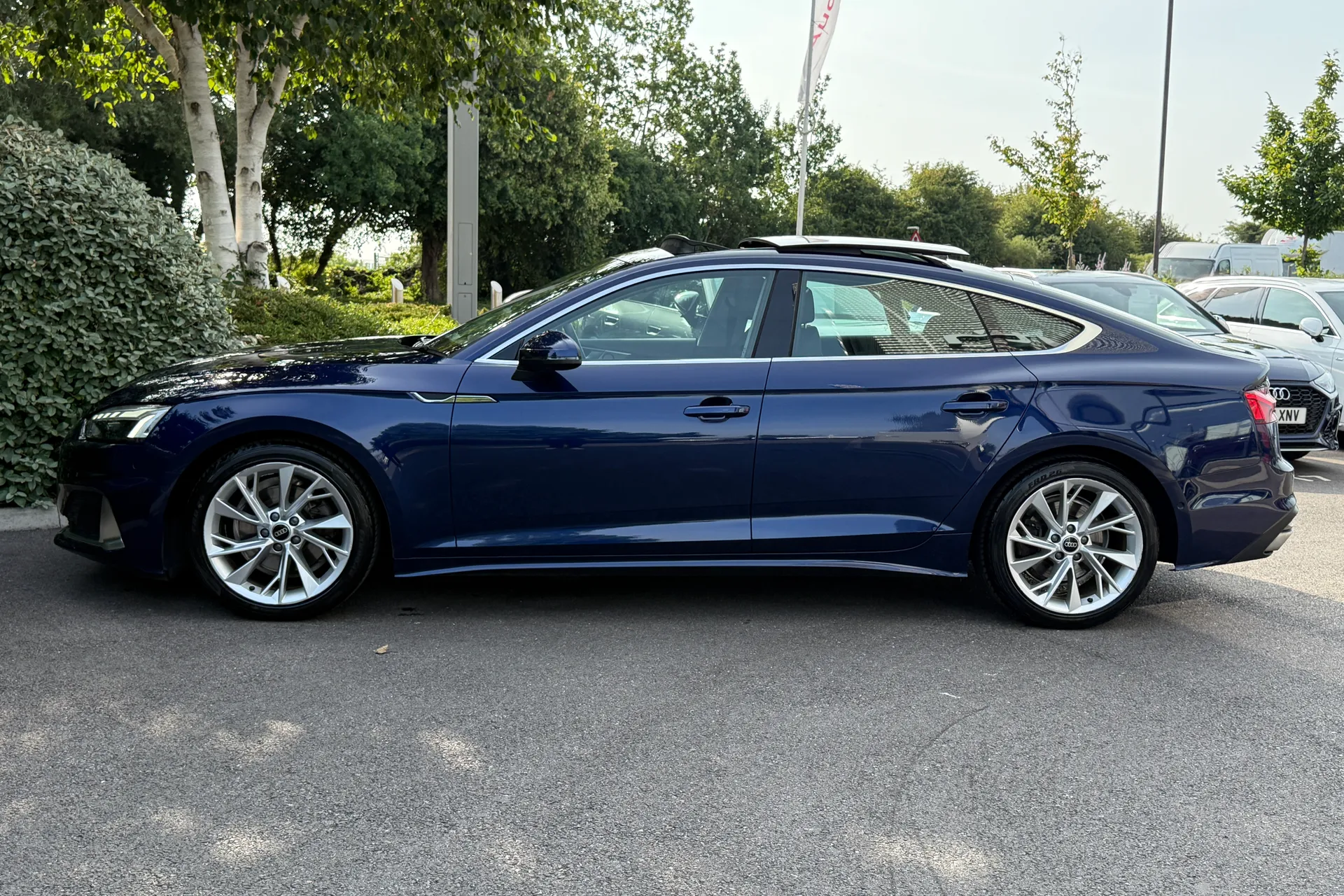 Audi A5 thumbnail image number 32