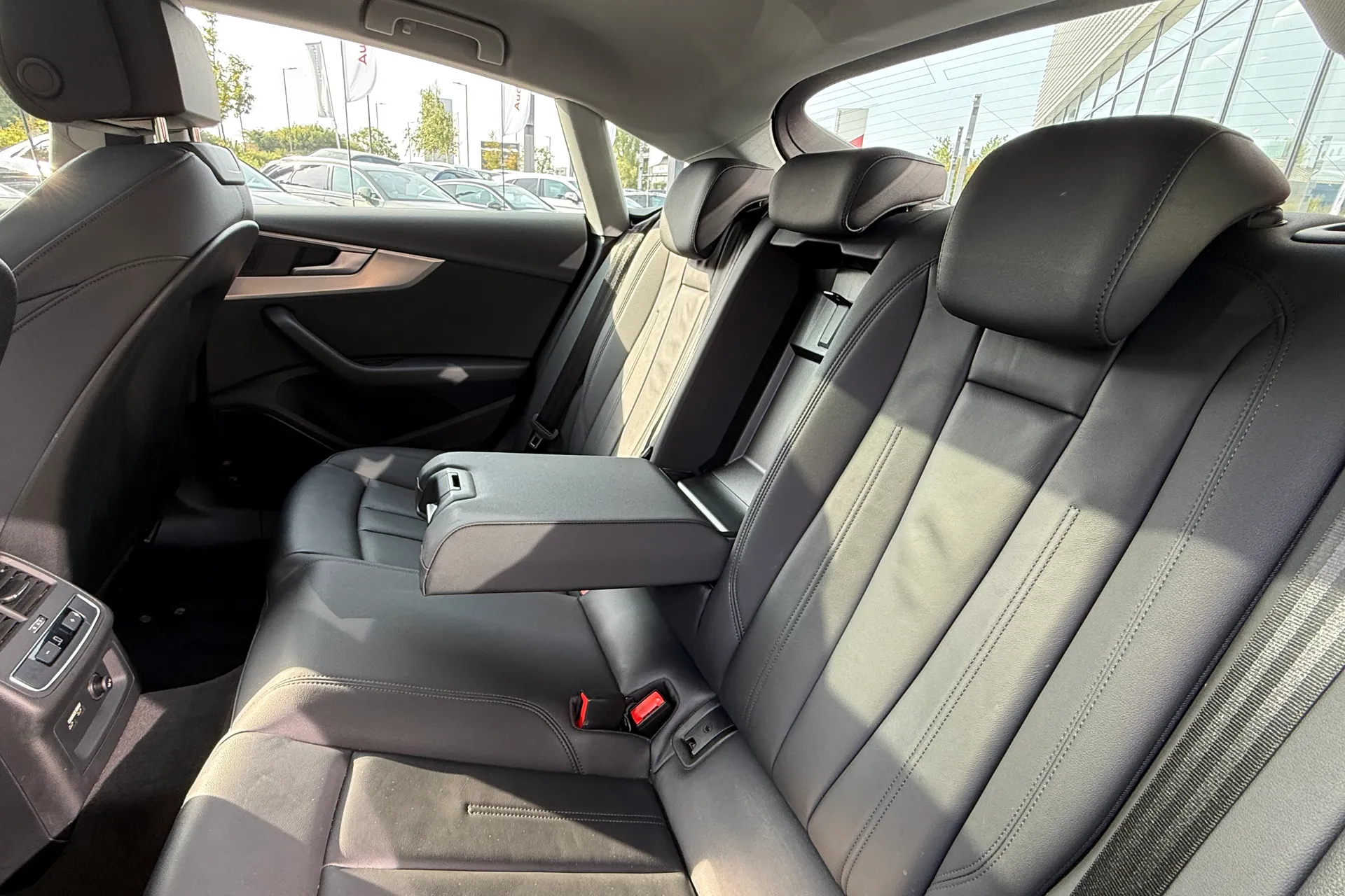 Audi A5 thumbnail image number 42