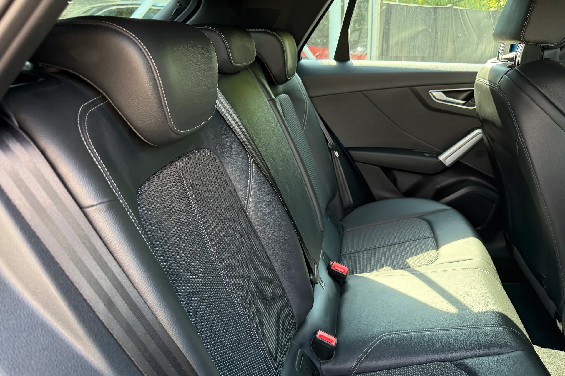 Audi Q2 thumbnail image number 31