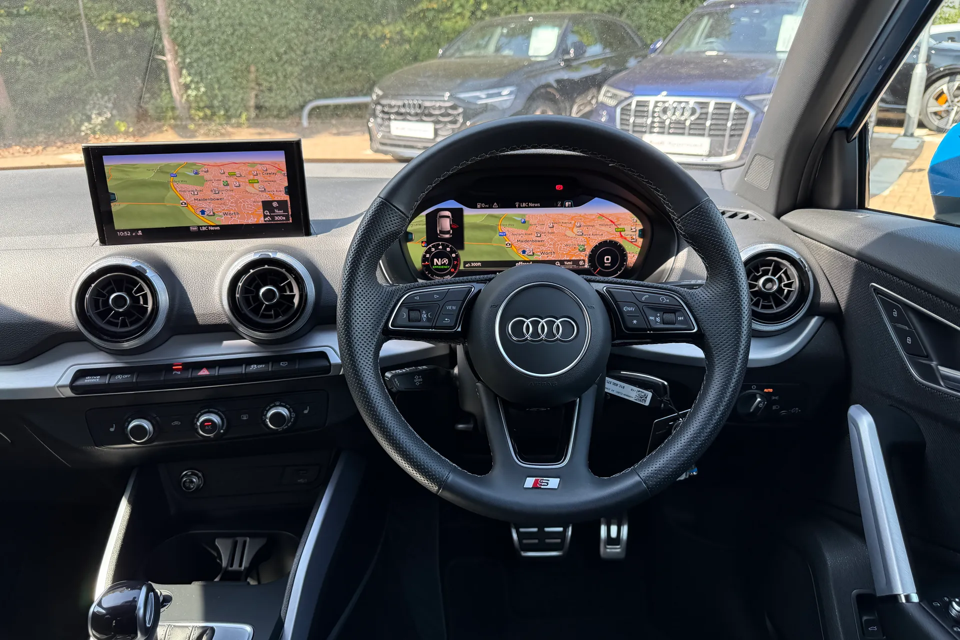 Audi Q2 thumbnail image number 6
