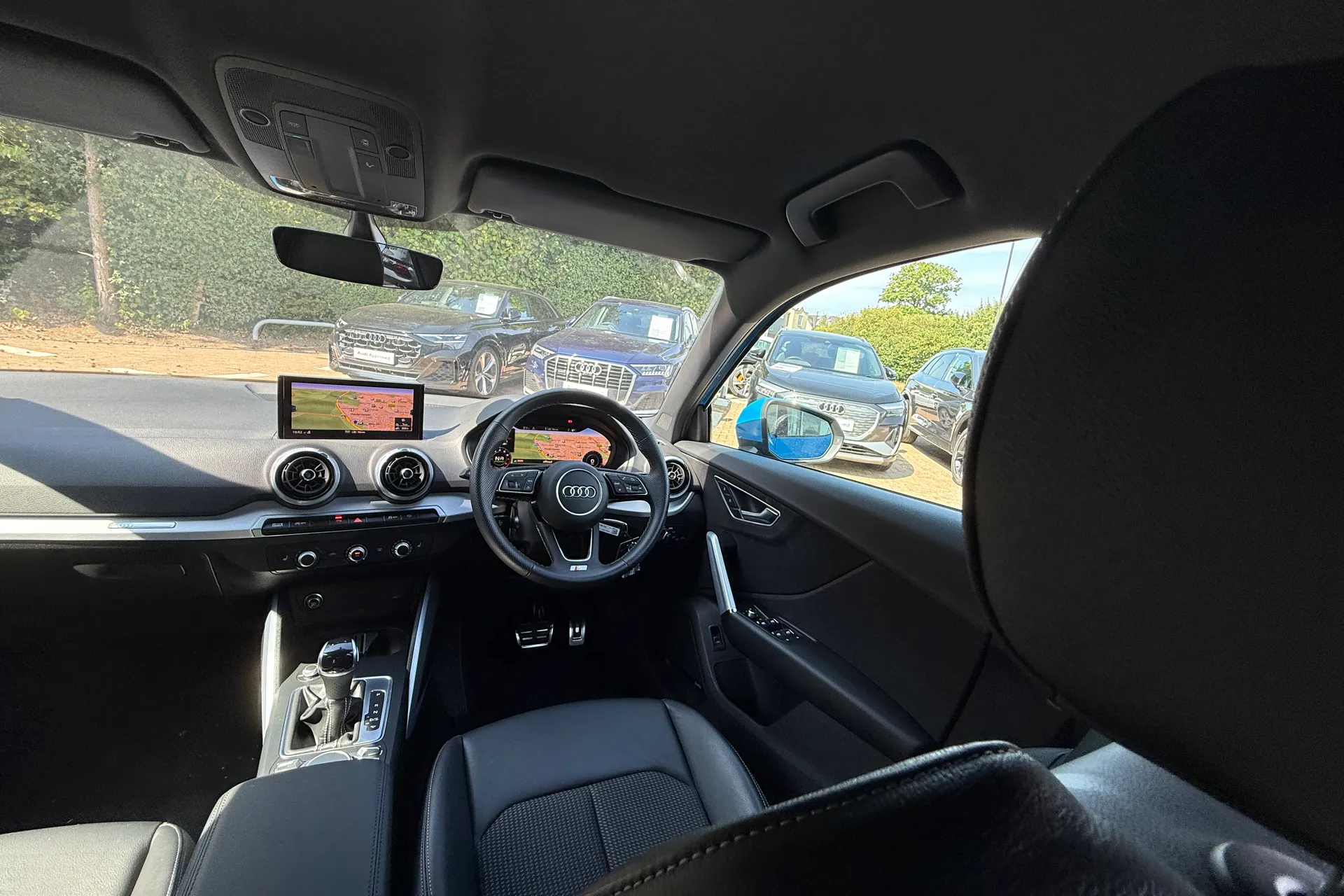 Audi Q2 thumbnail image number 36