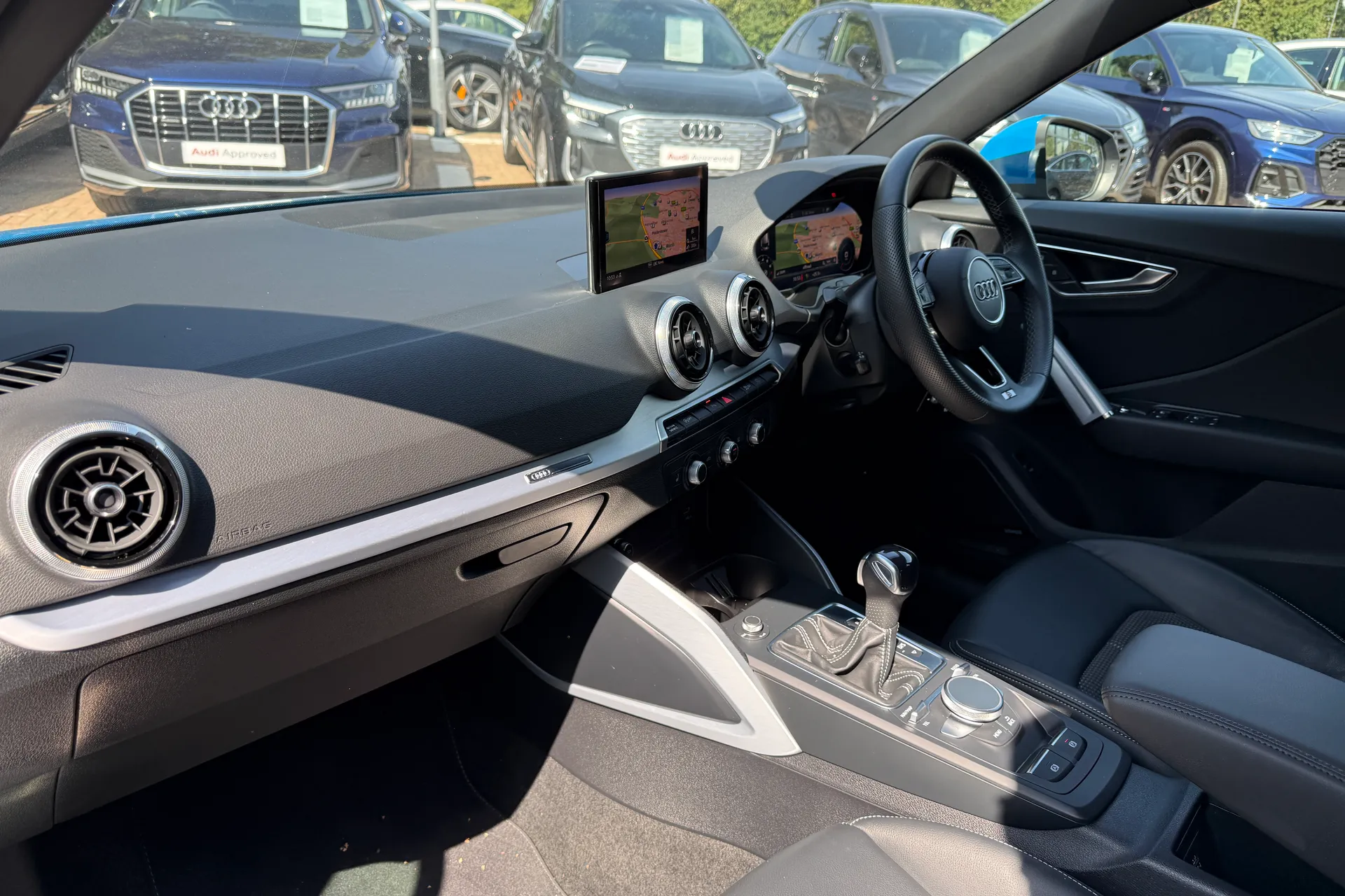 Audi Q2 thumbnail image number 48