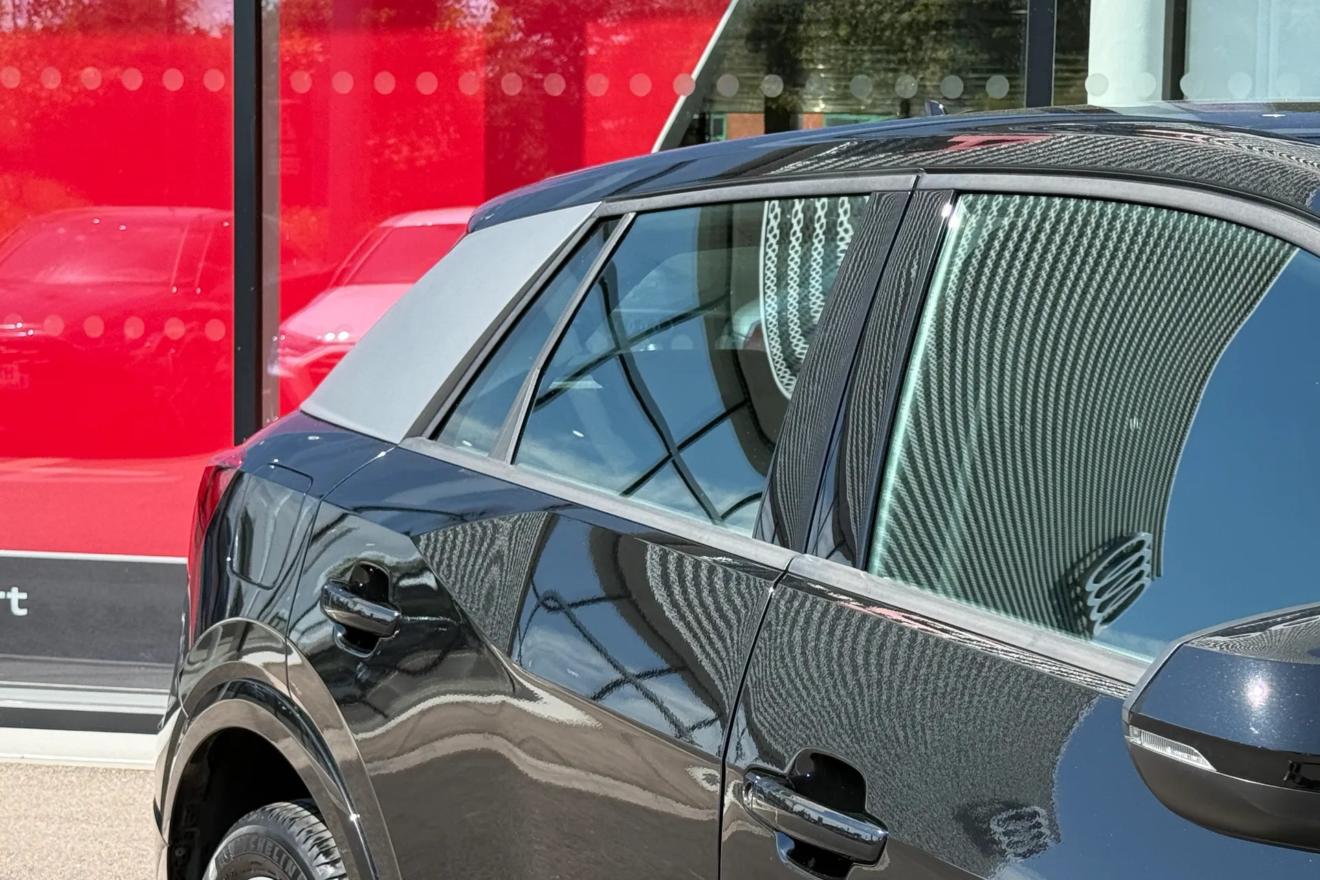 Audi Q2 thumbnail image number 15