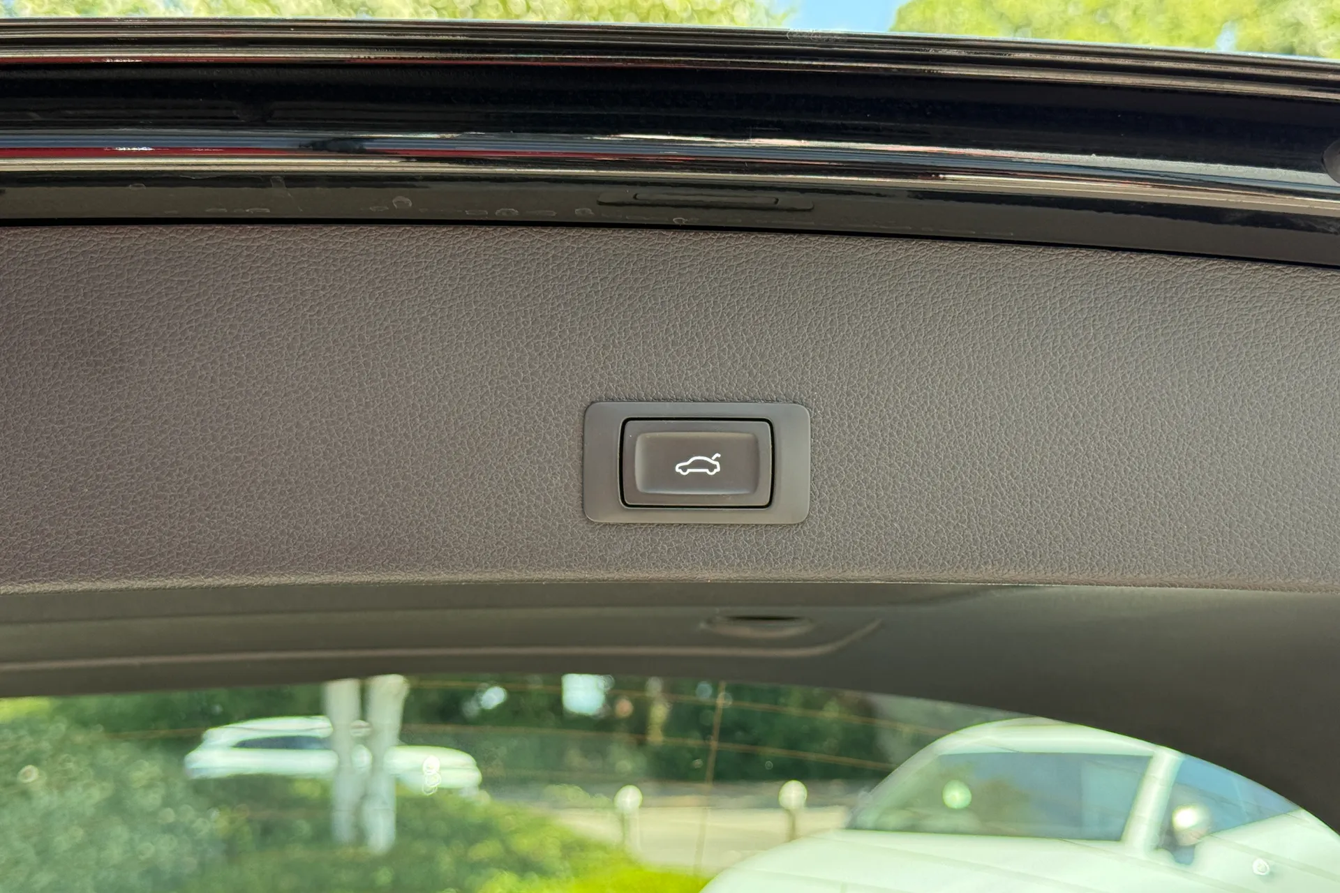 Audi Q2 thumbnail image number 33