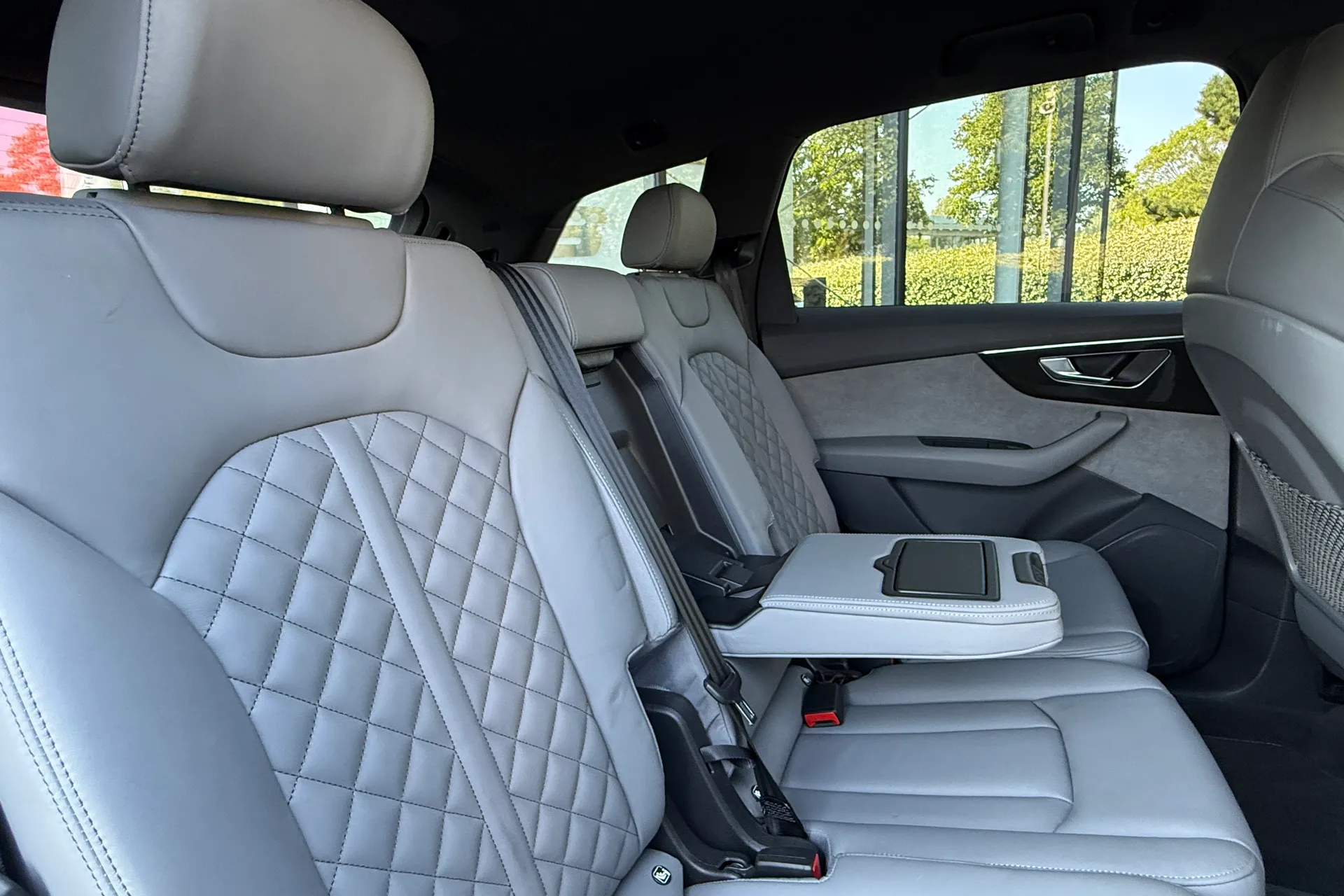 Audi Q7 thumbnail image number 40