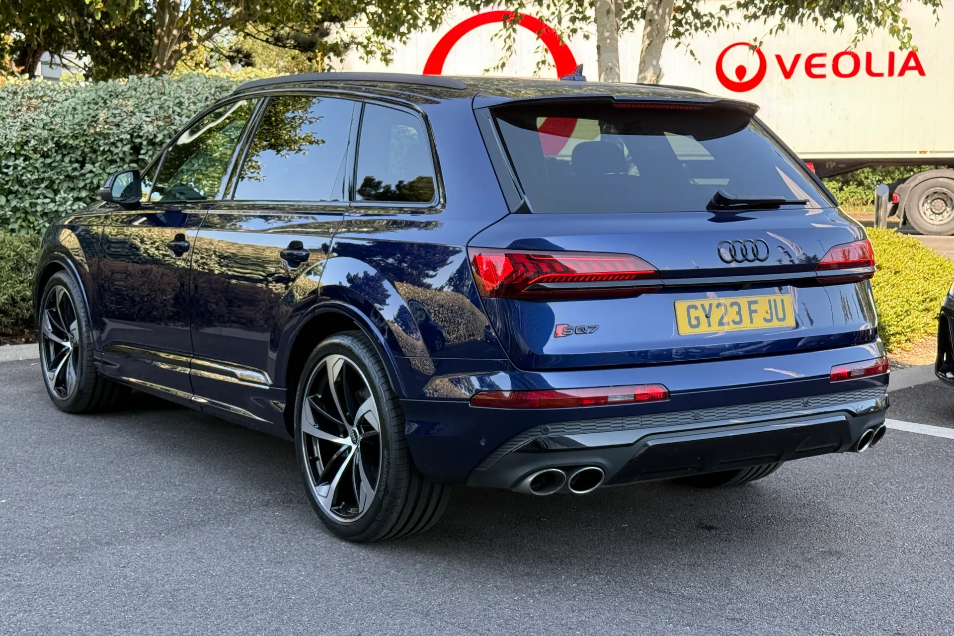 Audi Q7 thumbnail image number 11