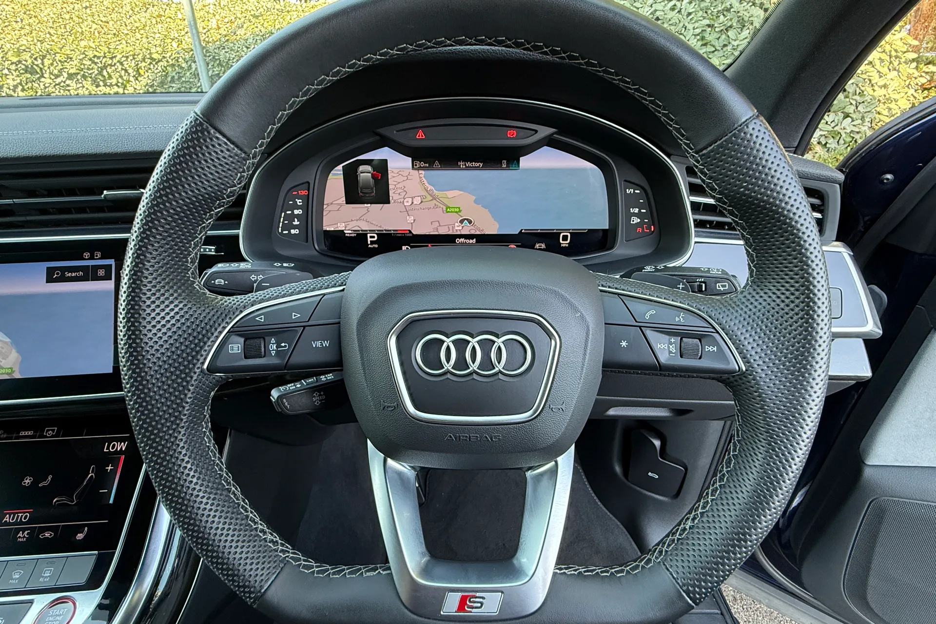 Audi Q7 thumbnail image number 21