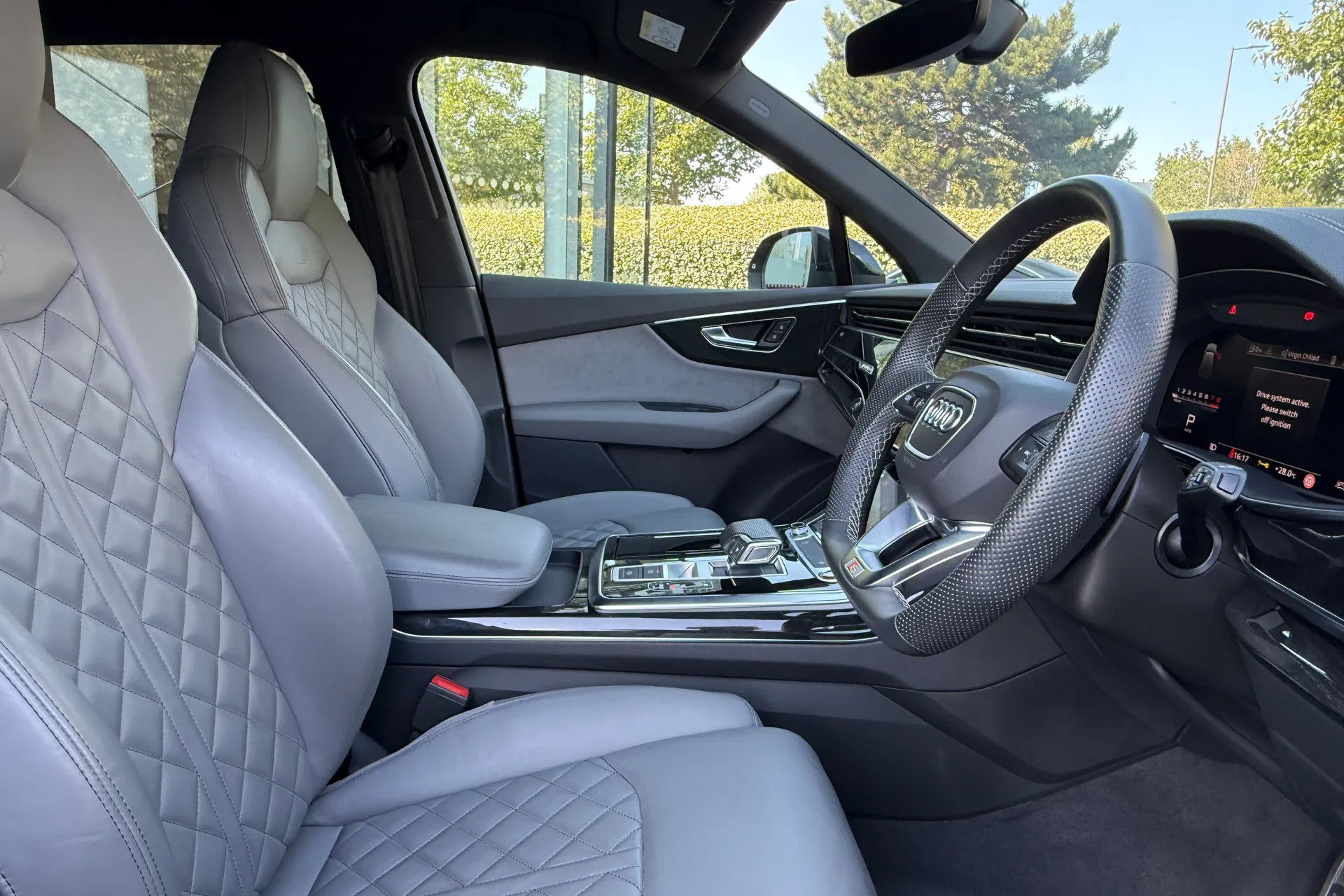 Audi Q7 thumbnail image number 29