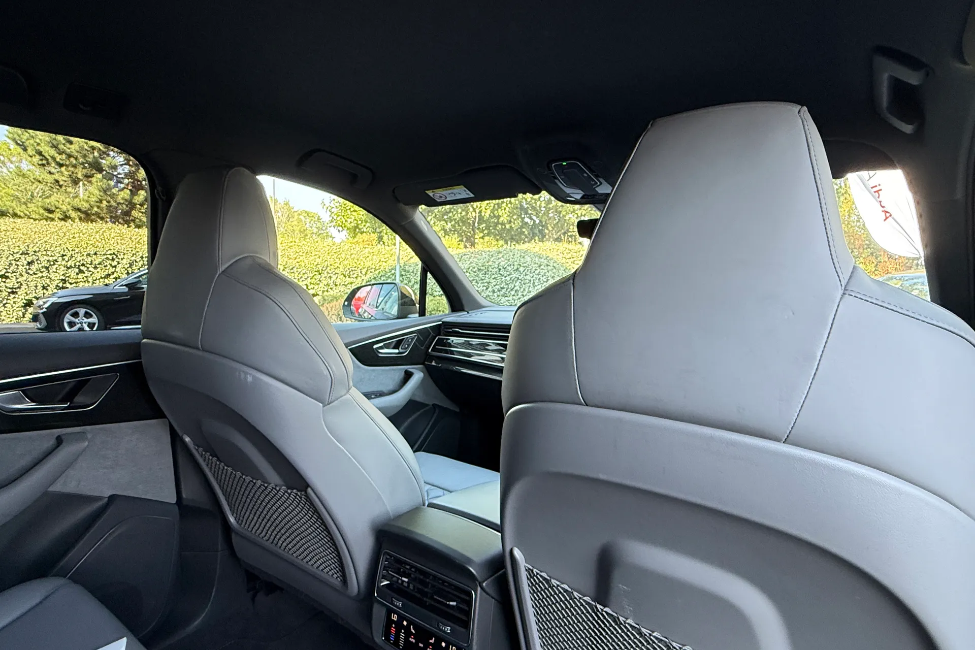 Audi Q7 thumbnail image number 38
