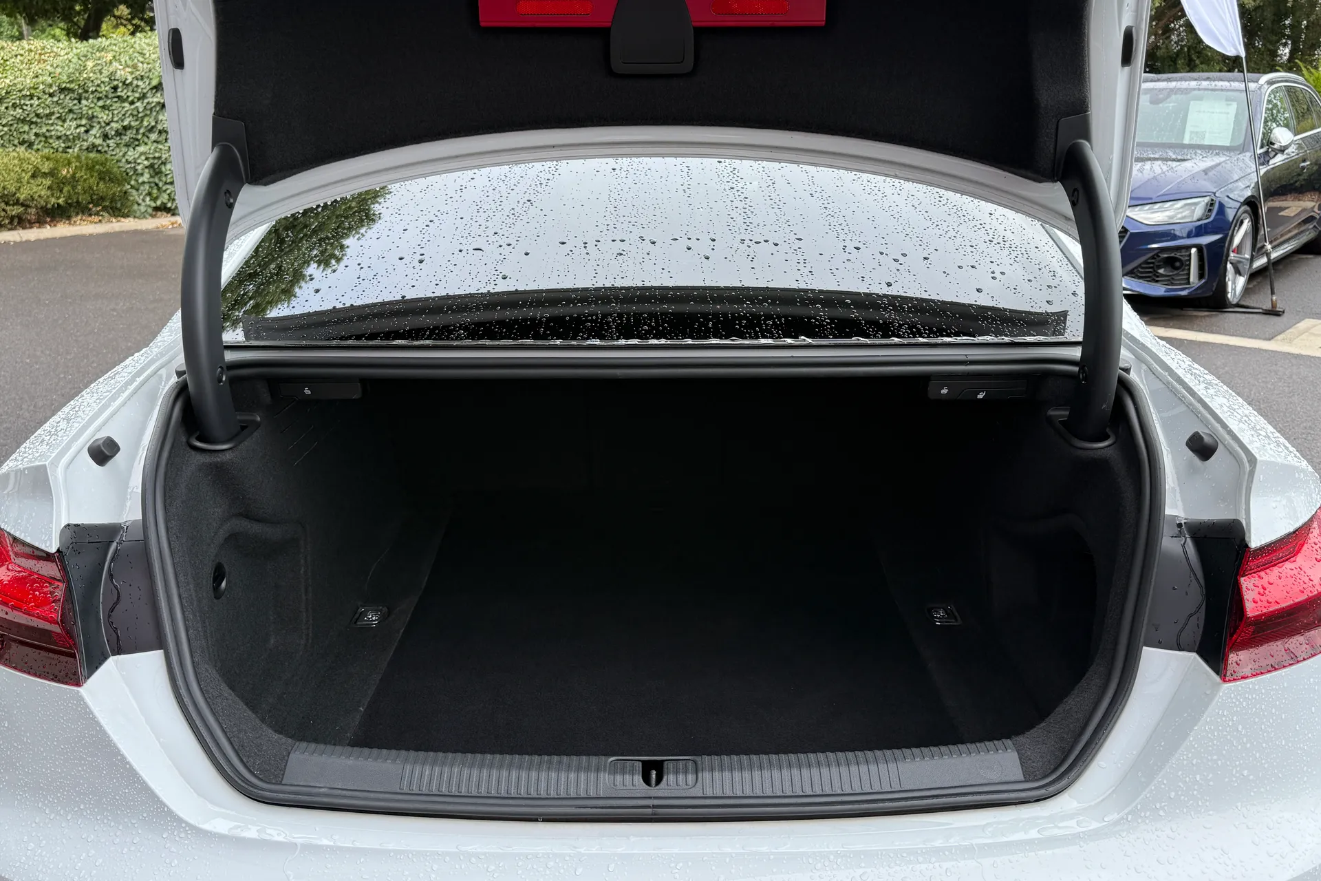Audi A5 thumbnail image number 34