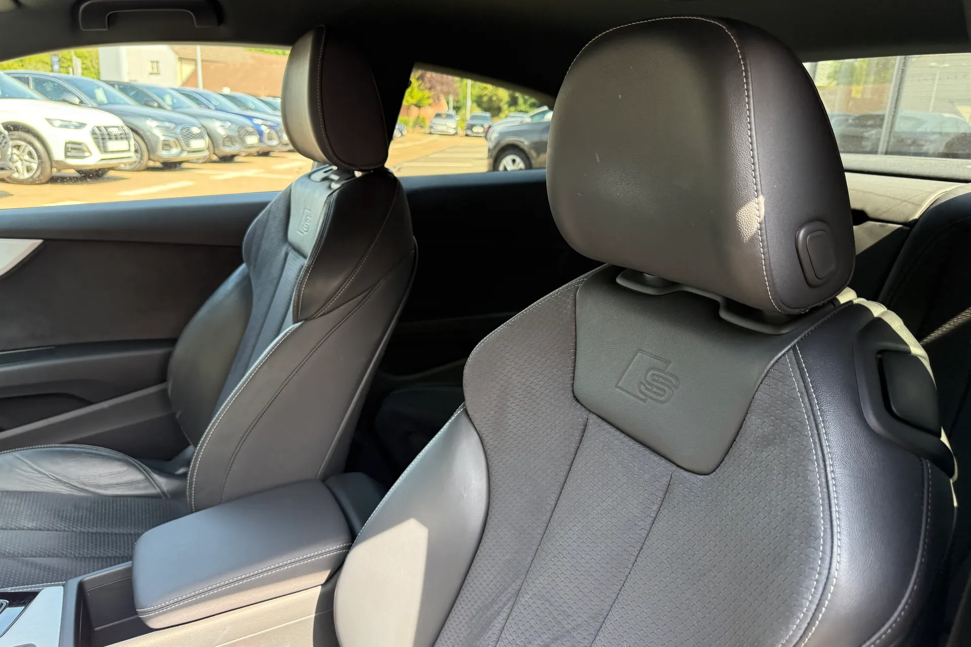 Audi A5 thumbnail image number 42