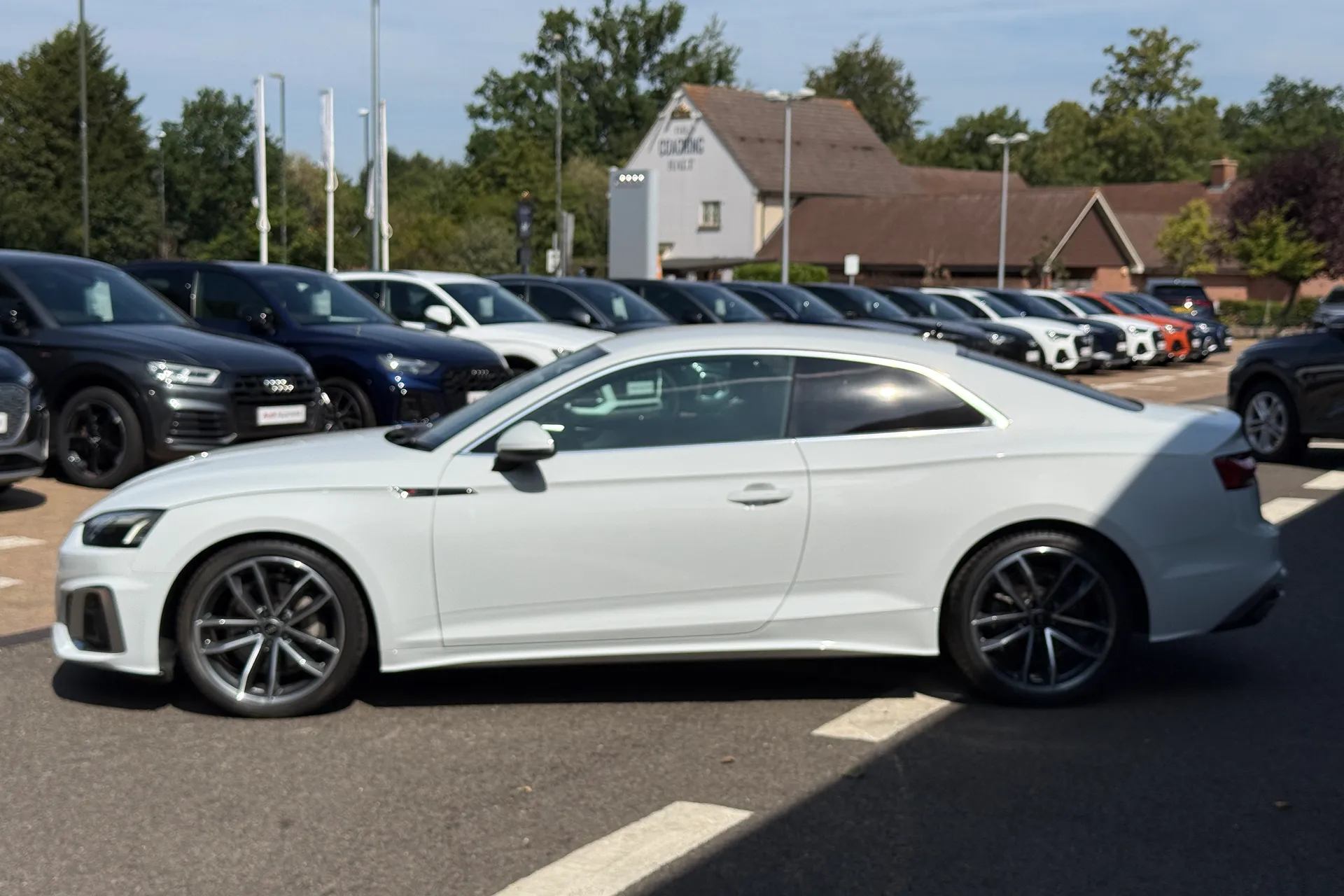 Audi A5 thumbnail image number 40
