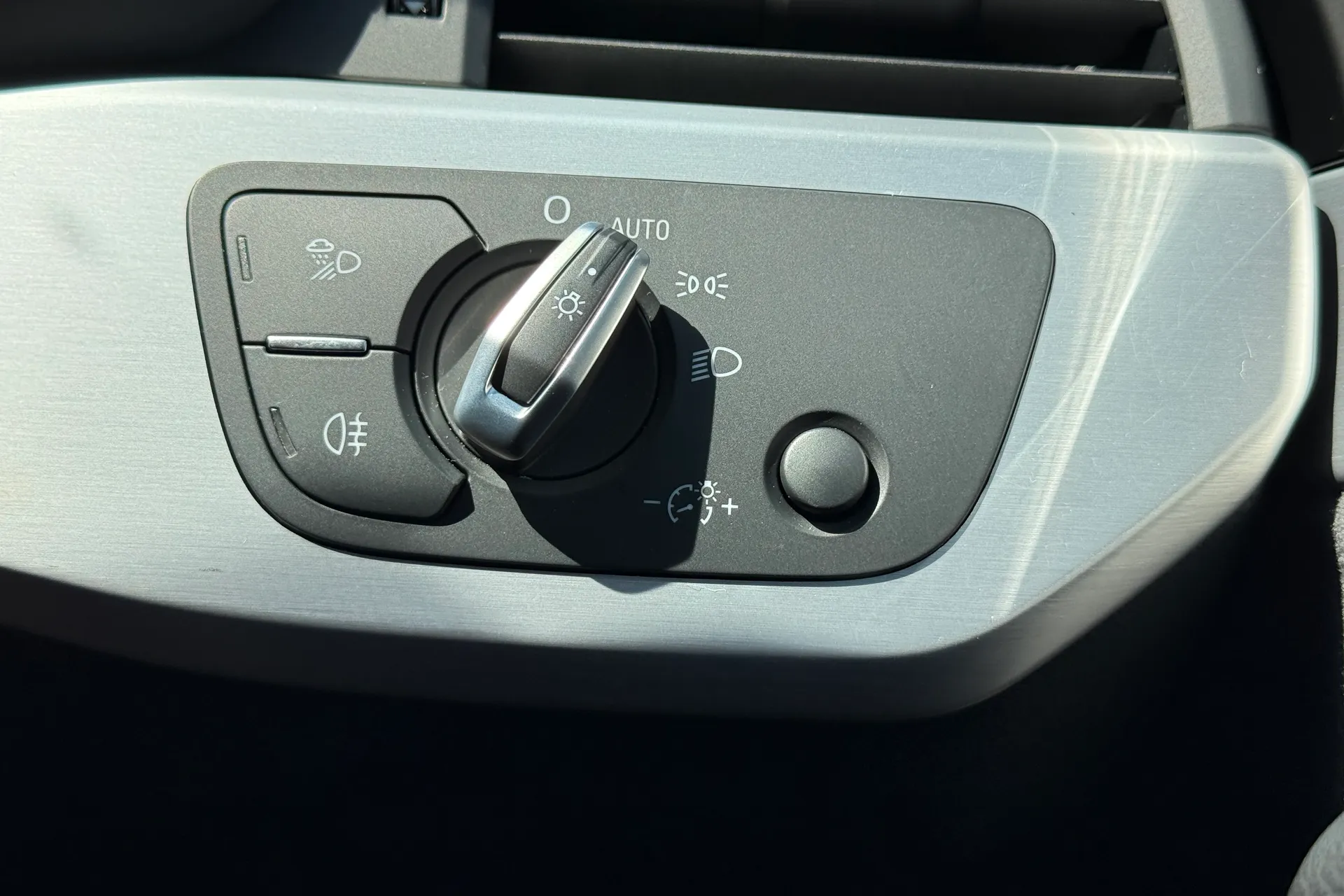 Audi A5 thumbnail image number 19