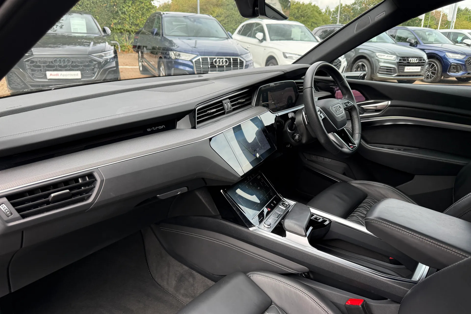 Audi Q8 thumbnail image number 52