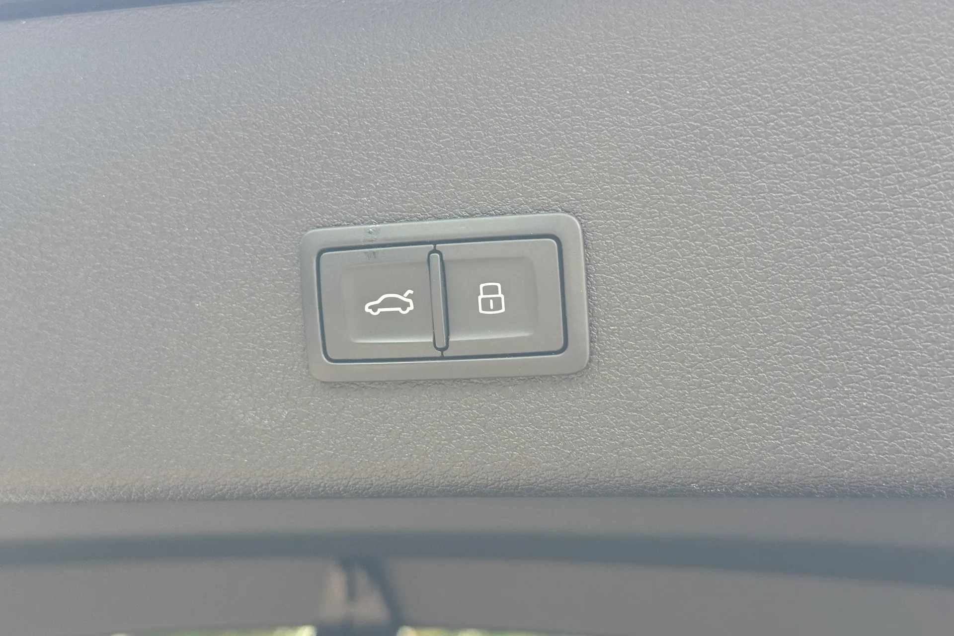 Audi Q8 thumbnail image number 46