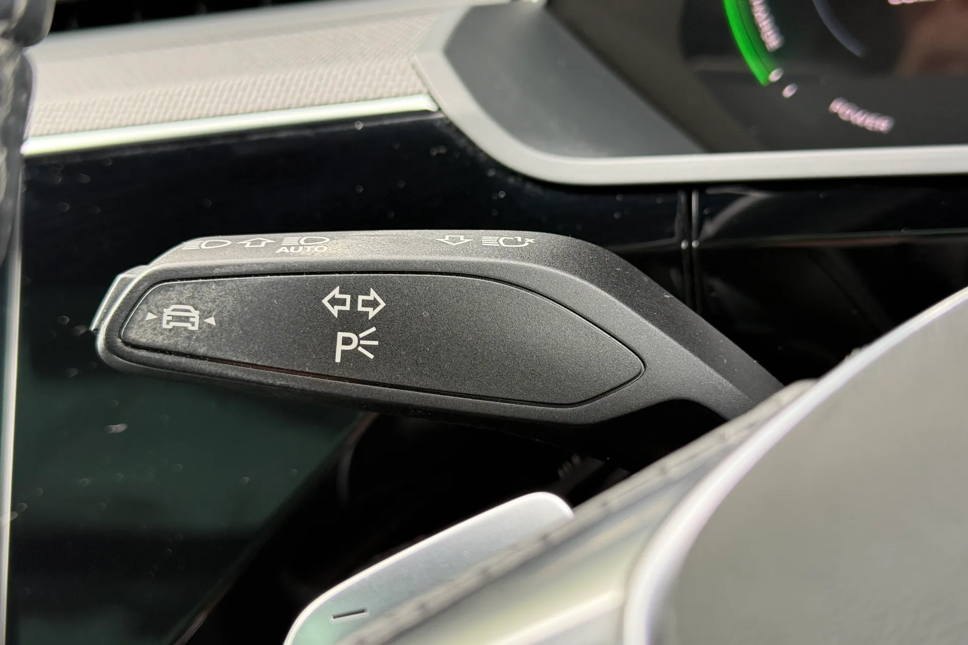 Audi Q8 thumbnail image number 17