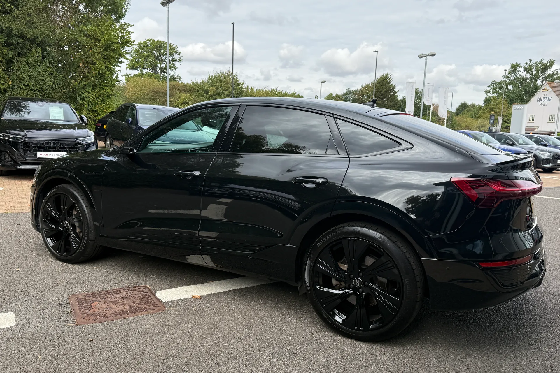 Audi Q8 thumbnail image number 48