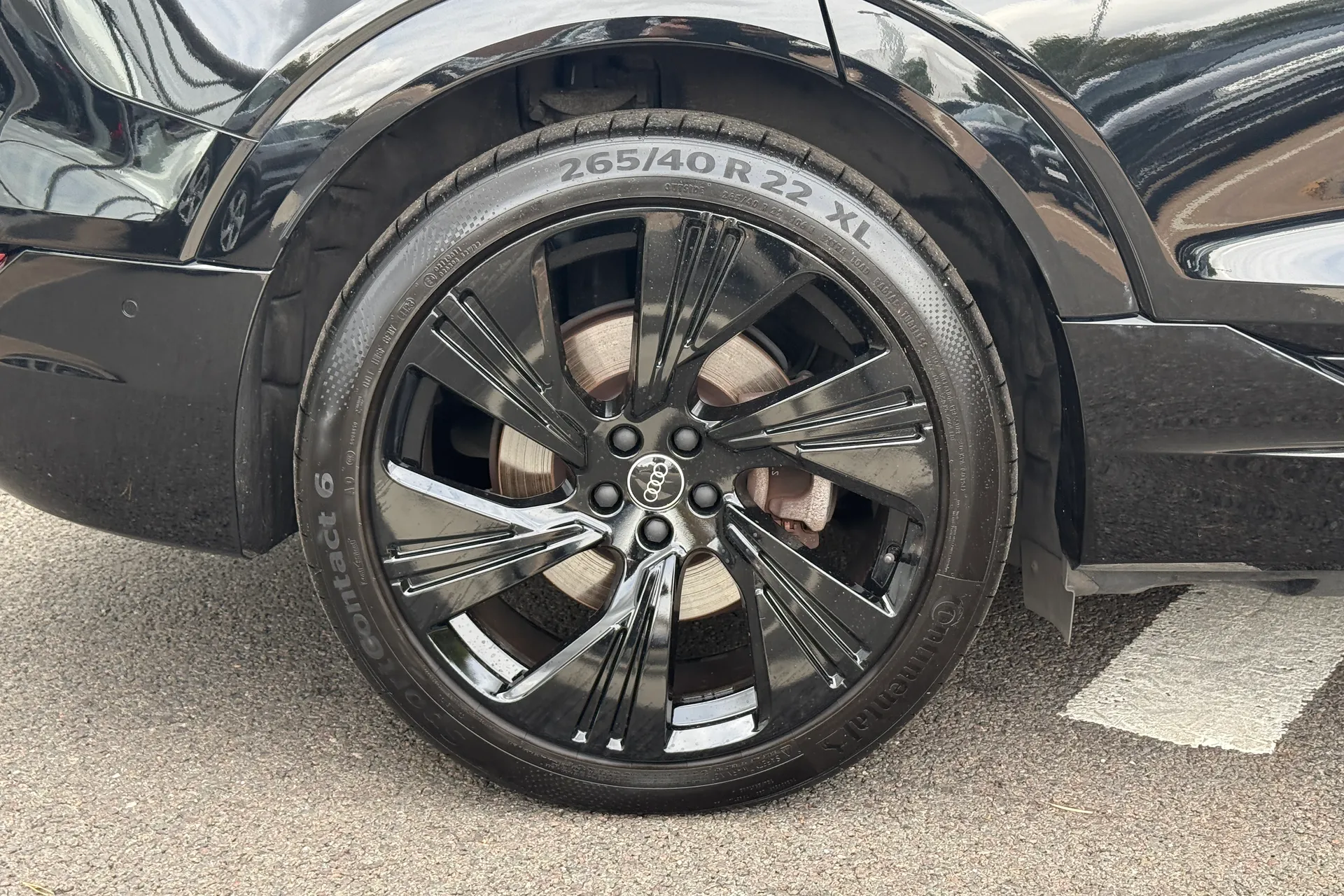 Audi Q8 thumbnail image number 35