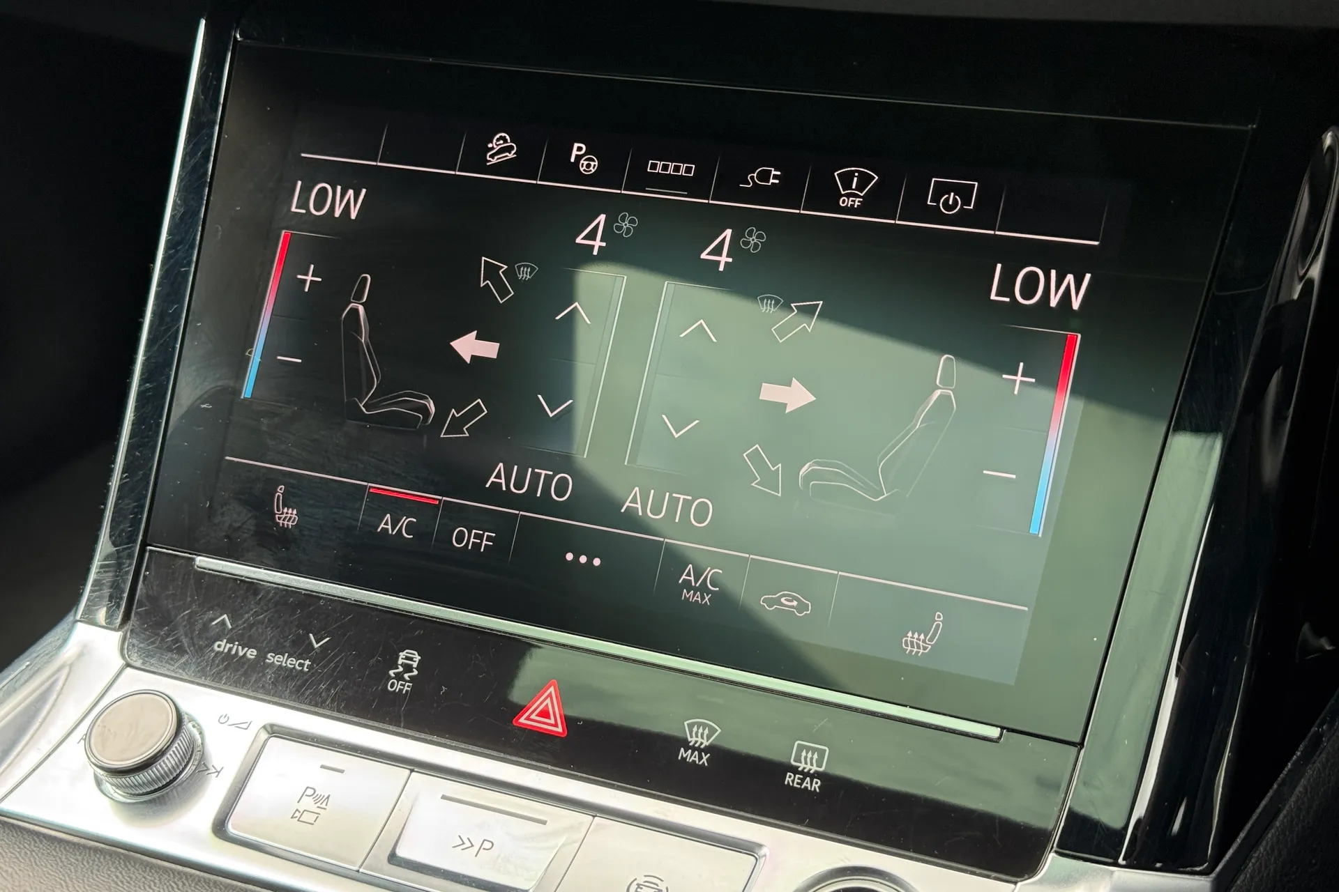 Audi Q8 thumbnail image number 16