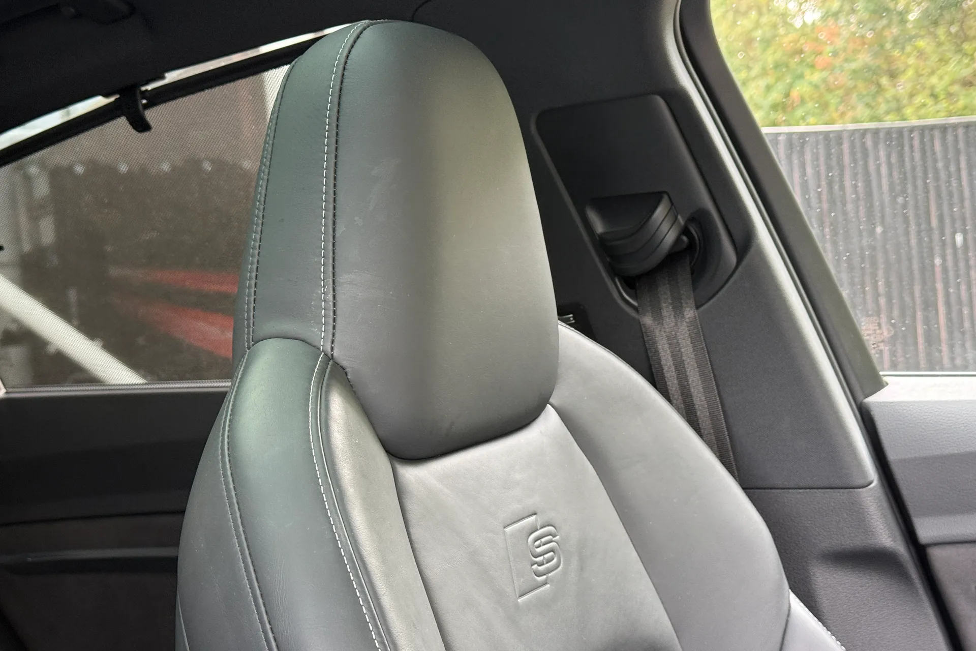 Audi Q8 thumbnail image number 26