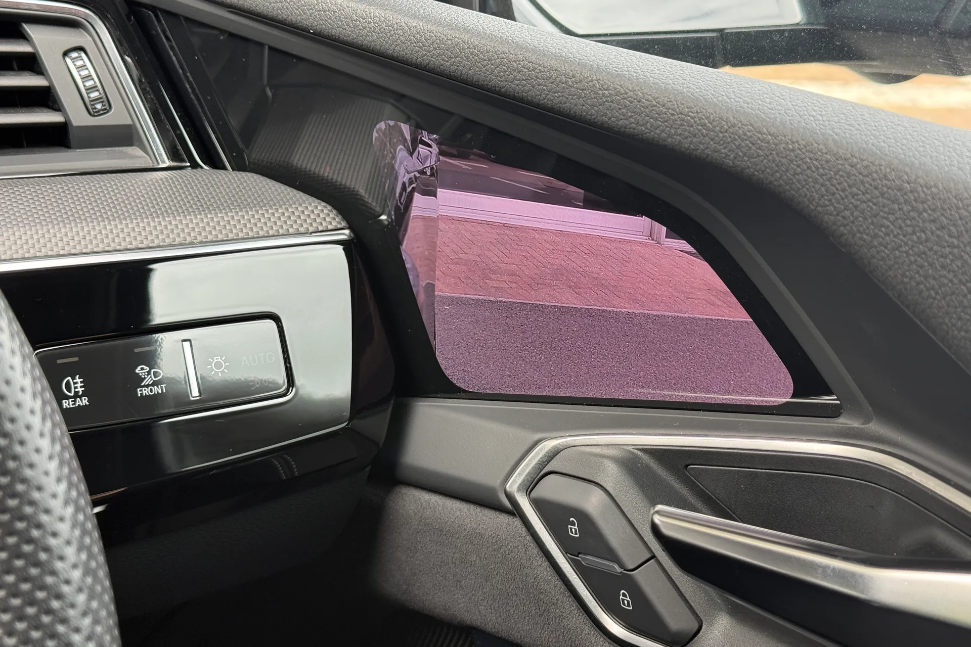 Audi Q8 thumbnail image number 22