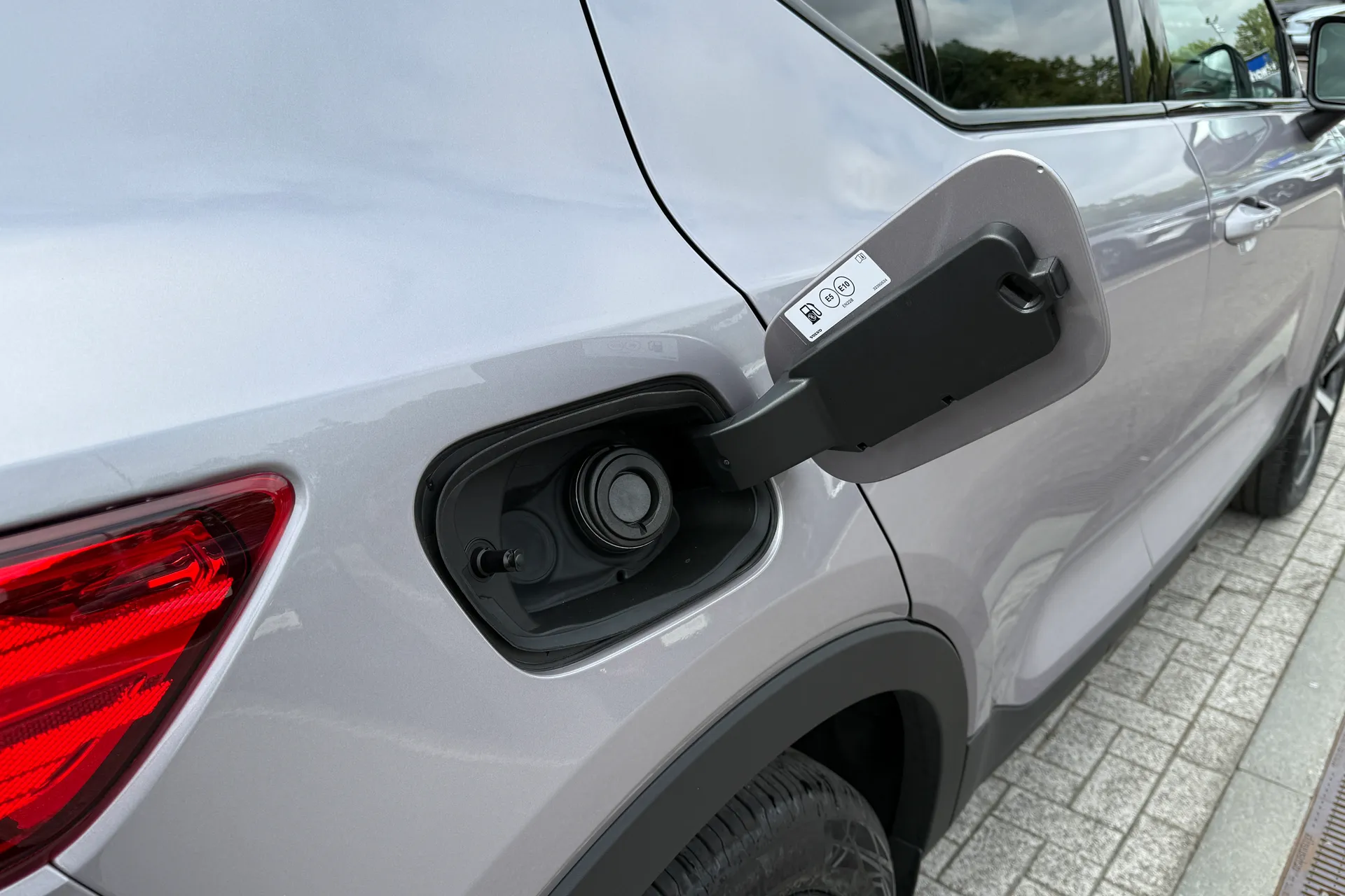Volvo XC40 thumbnail image number 16