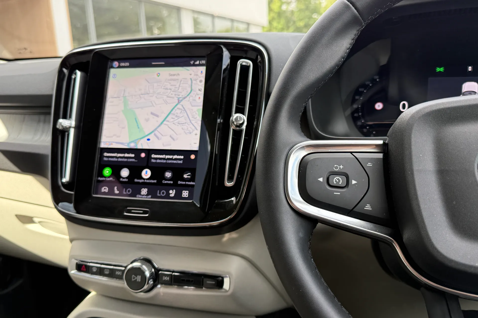 Volvo XC40 thumbnail image number 36
