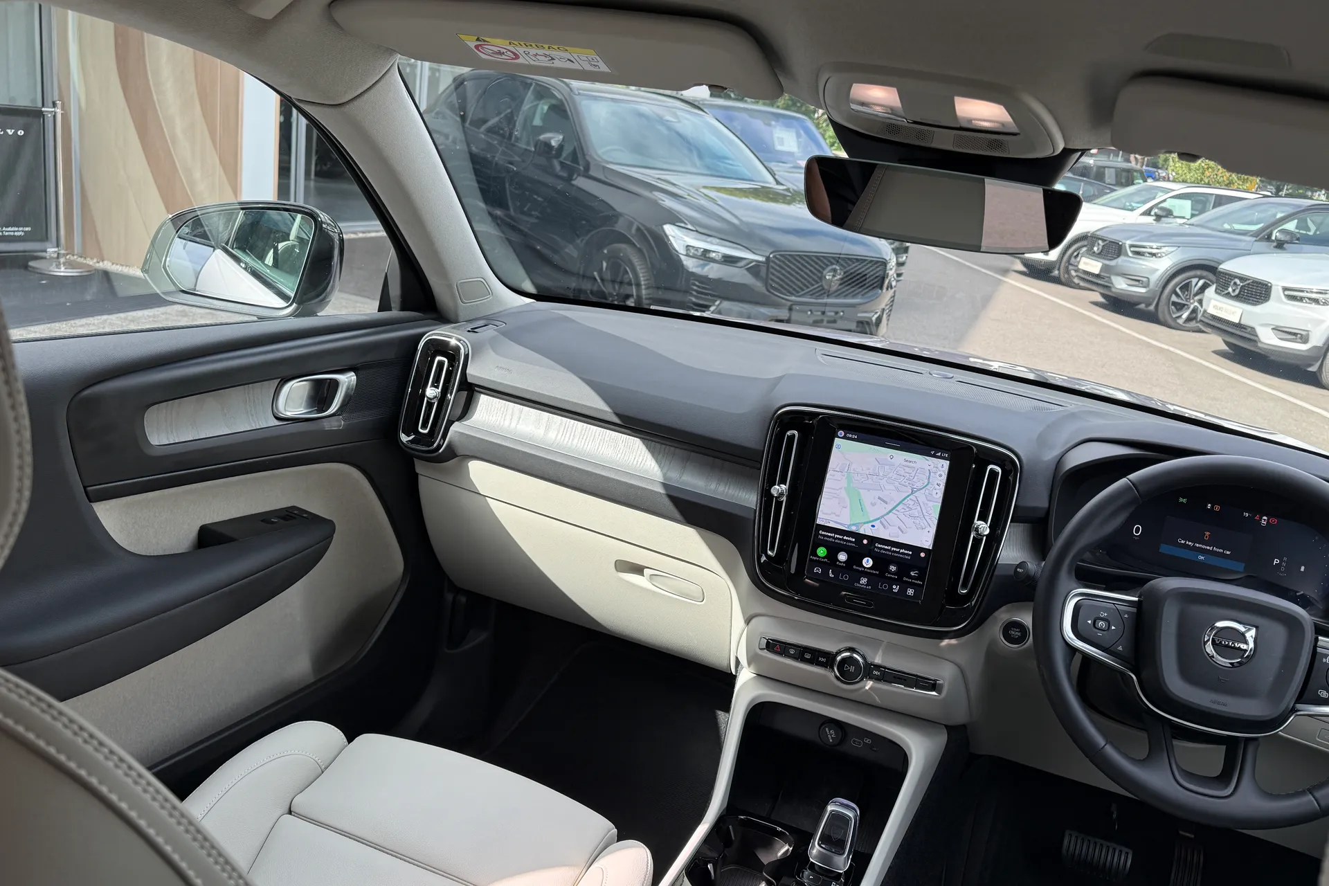 Volvo XC40 thumbnail image number 32