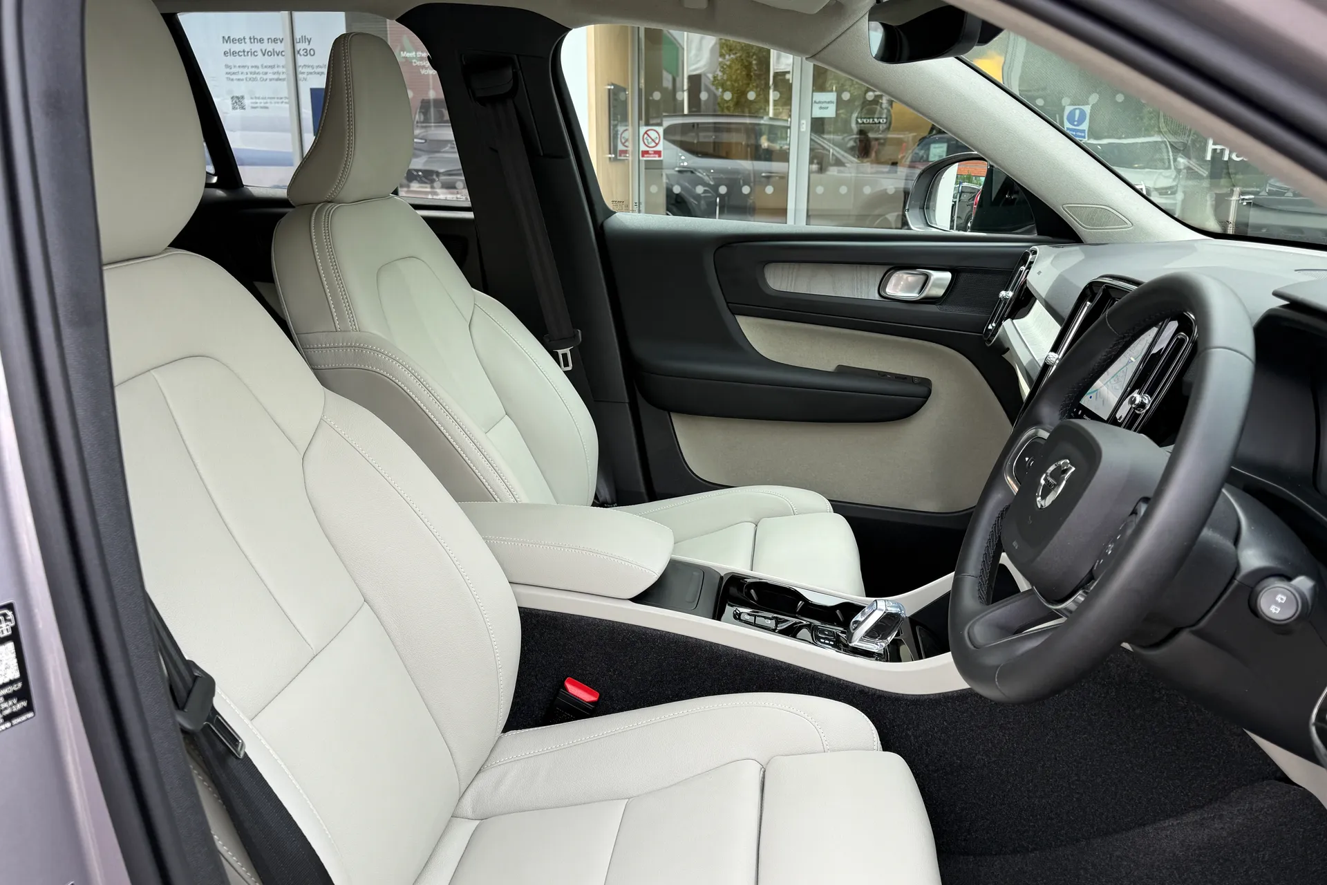 Volvo XC40 thumbnail image number 26