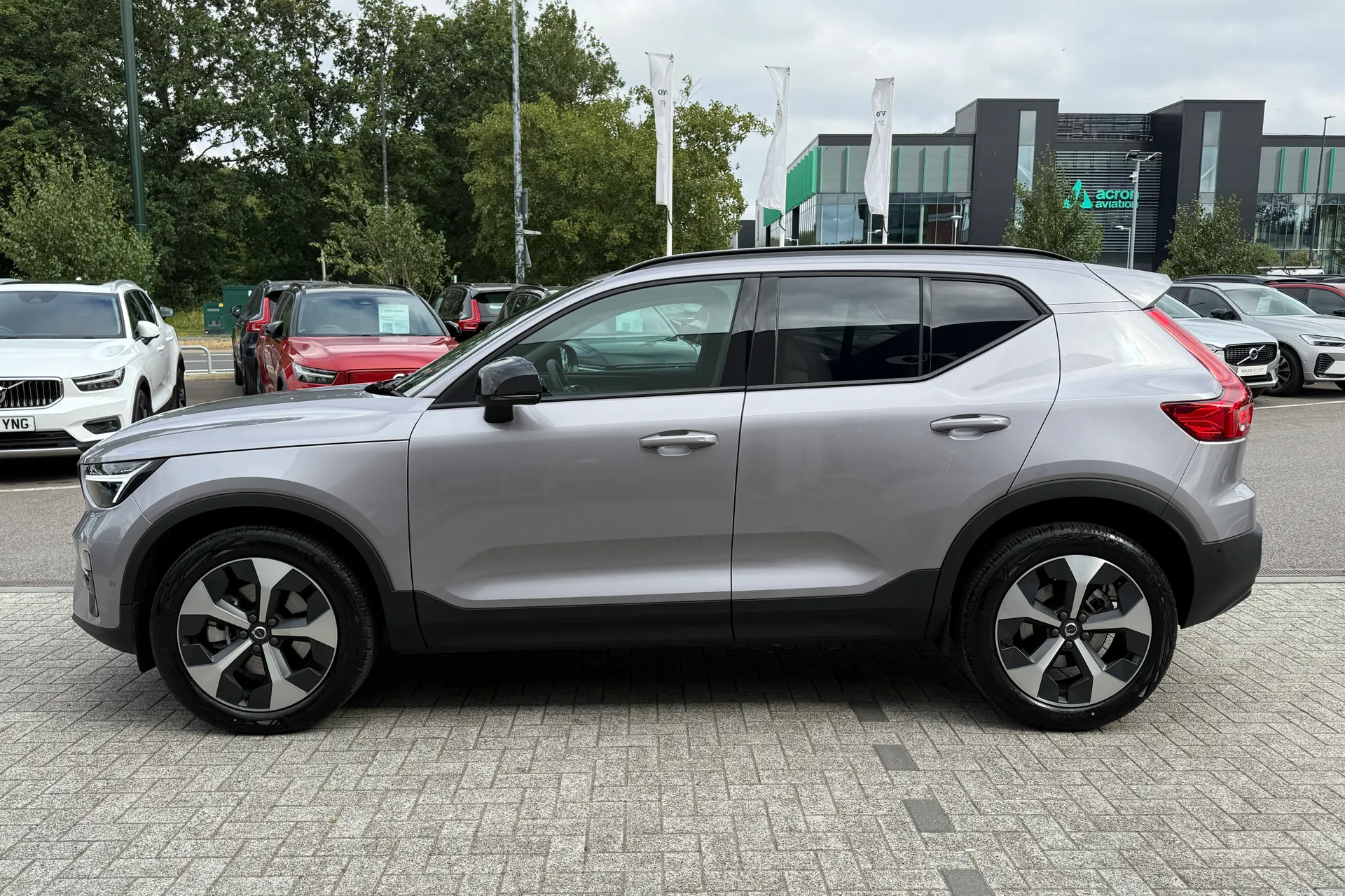 Volvo XC40 thumbnail image number 11