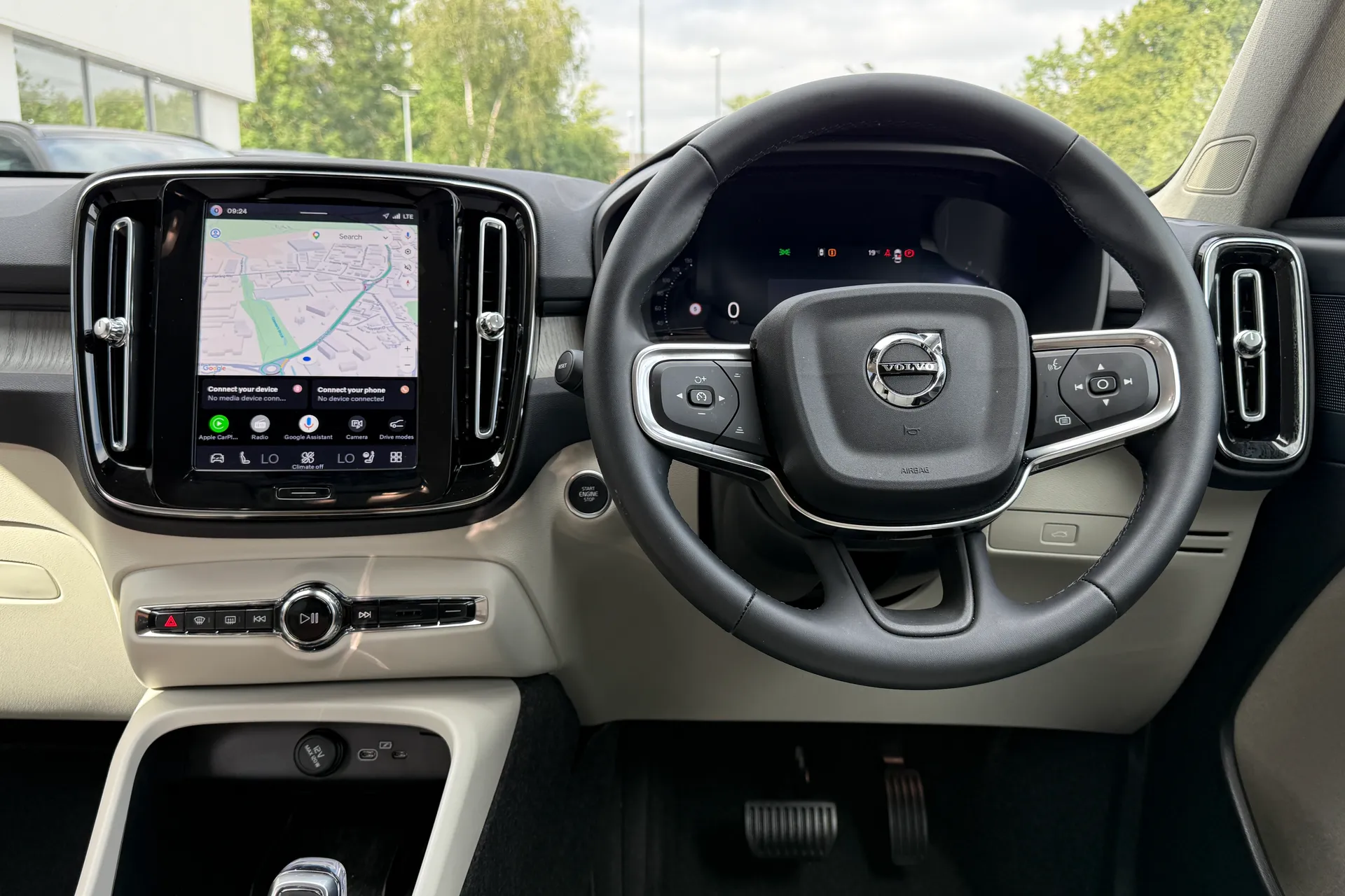 Volvo XC40 thumbnail image number 34