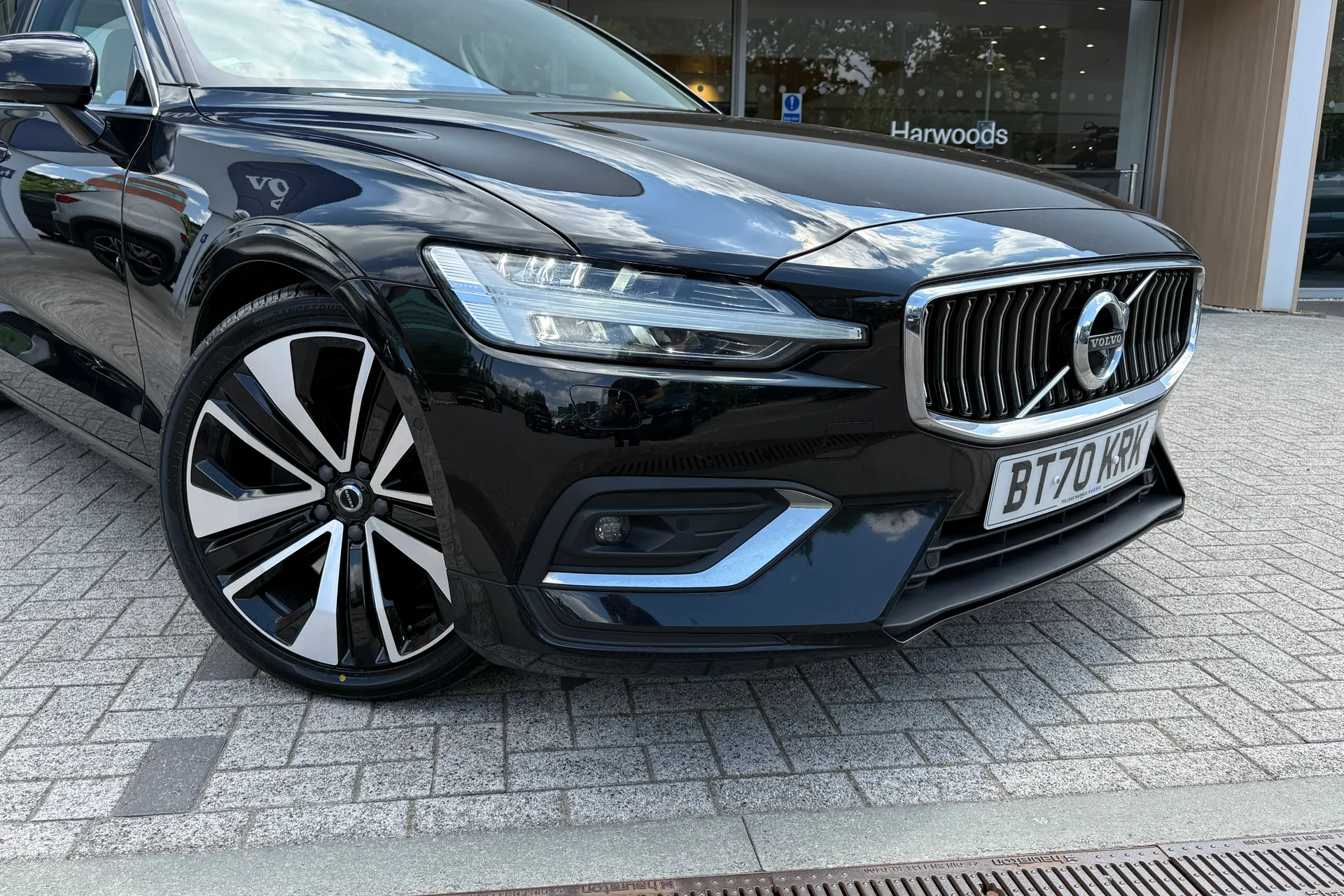 Volvo S60 thumbnail image number 7