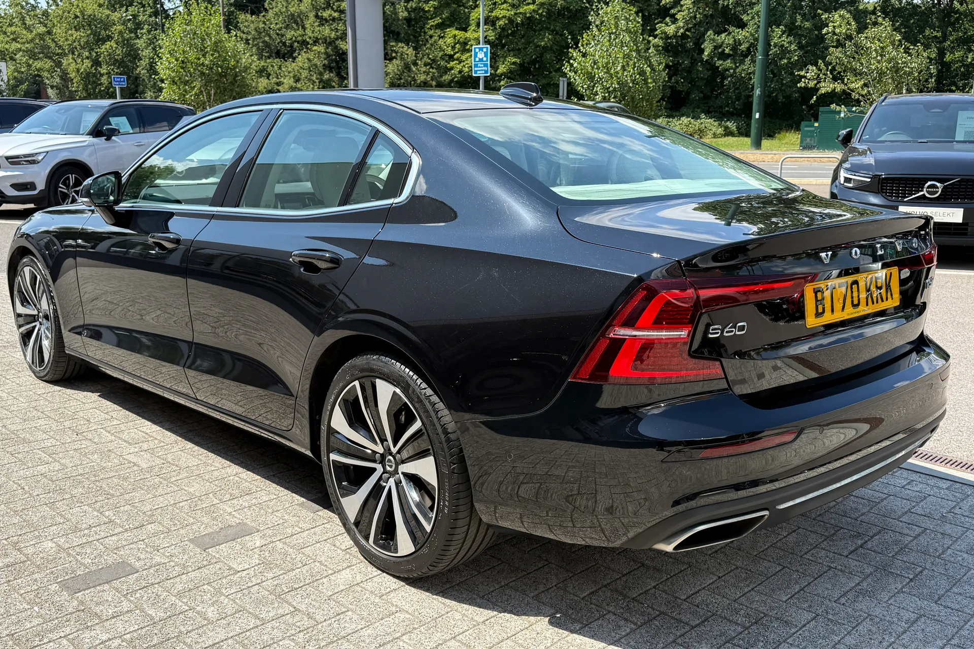 Volvo S60 thumbnail image number 10