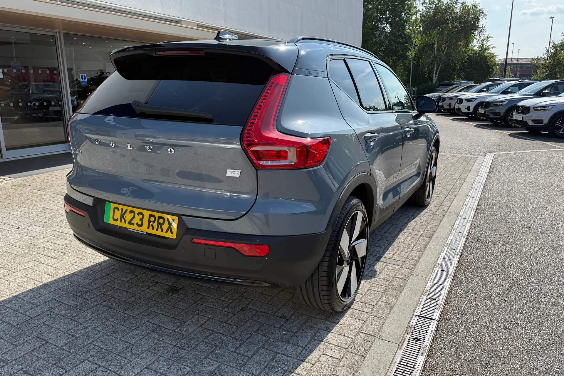 Volvo XC40 thumbnail image number 4