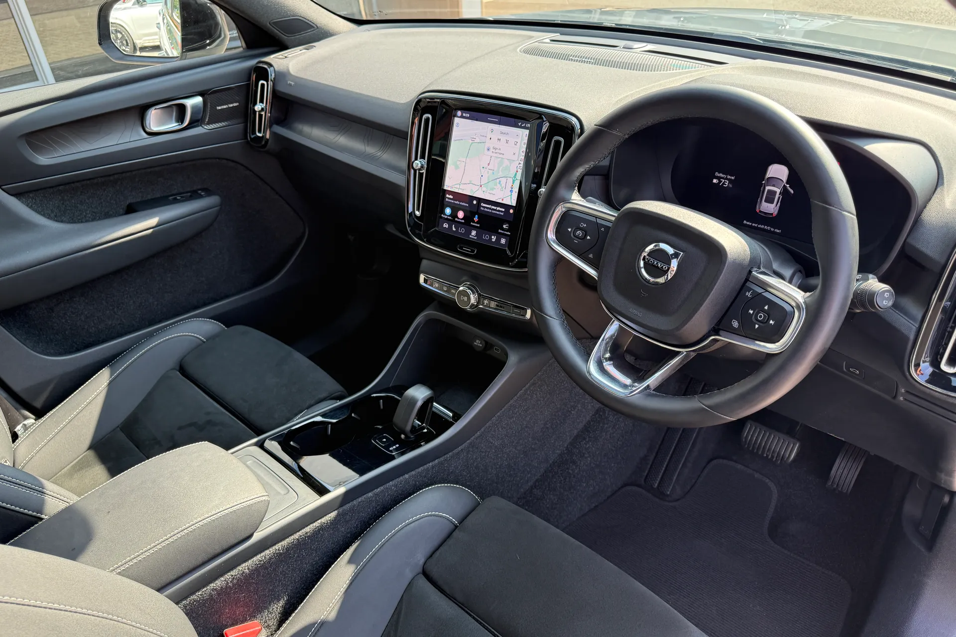Volvo XC40 thumbnail image number 21