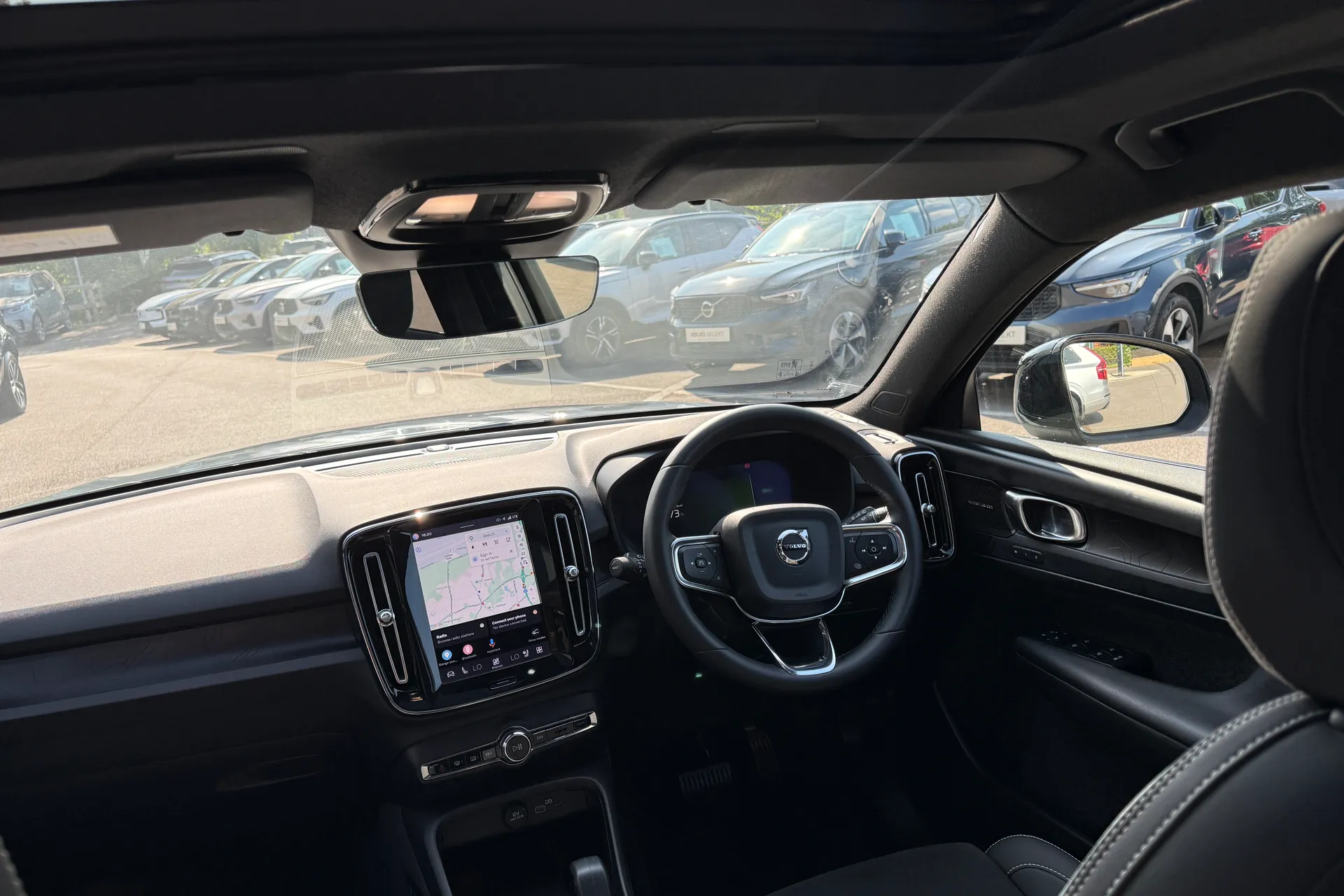 Volvo XC40 thumbnail image number 30