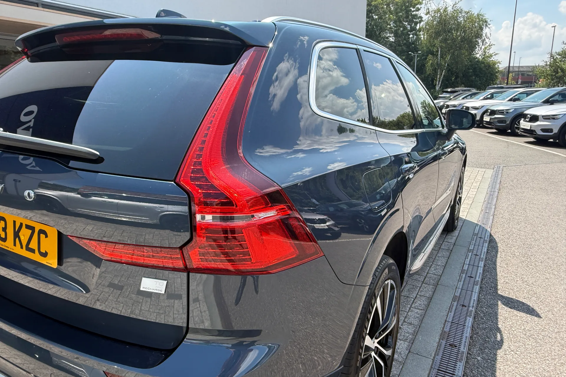 Volvo XC60 thumbnail image number 17