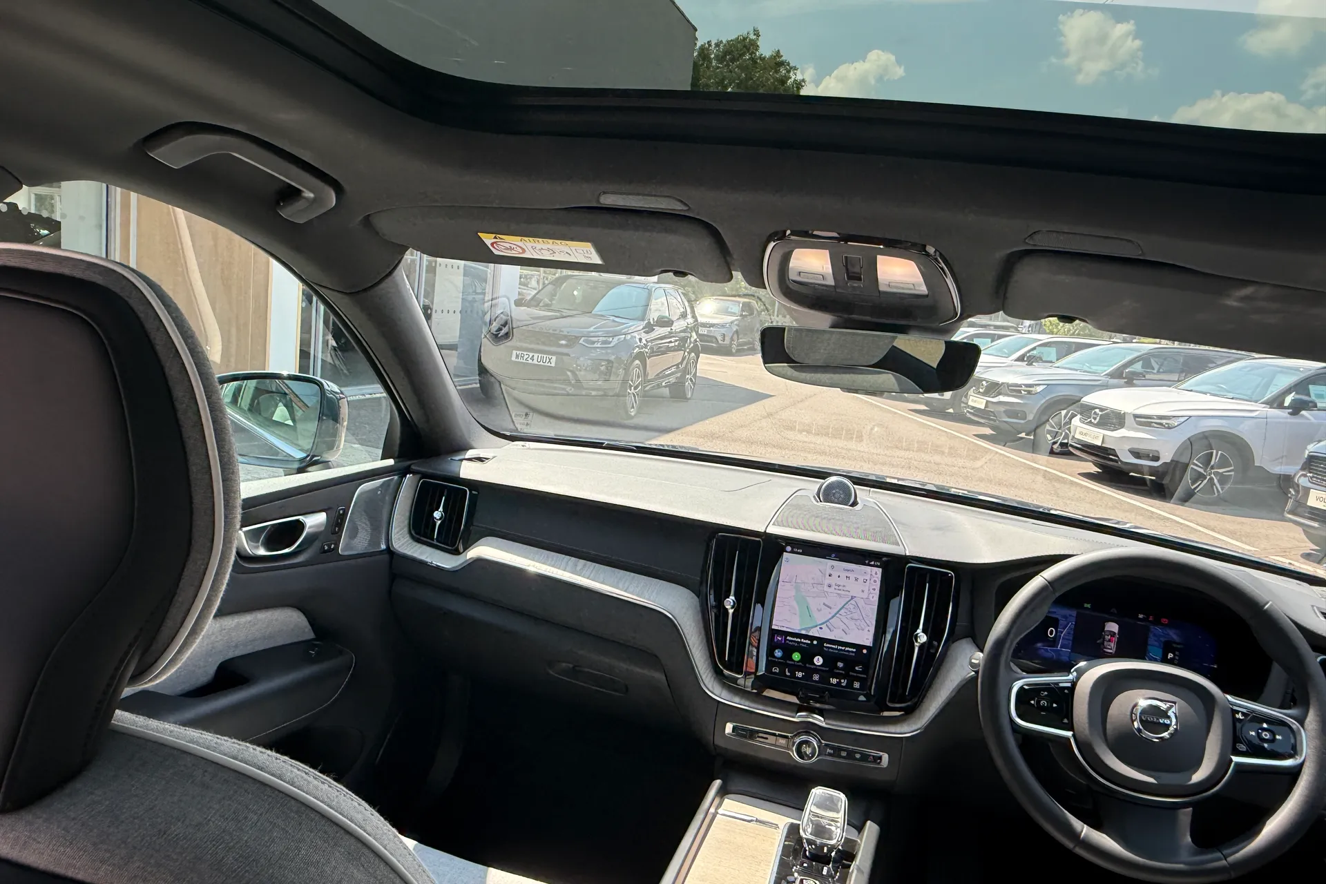 Volvo XC60 thumbnail image number 32
