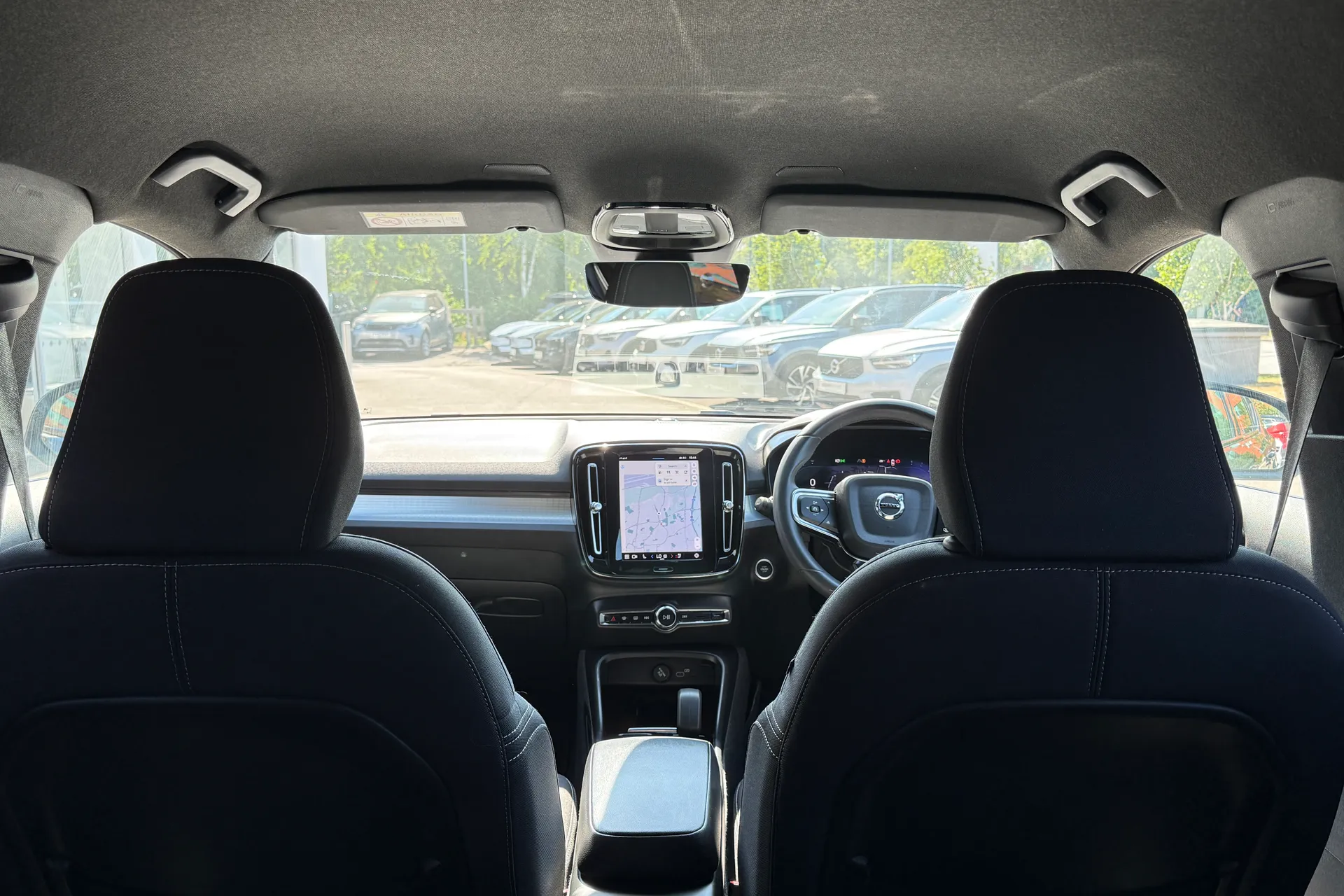Volvo XC40 thumbnail image number 23