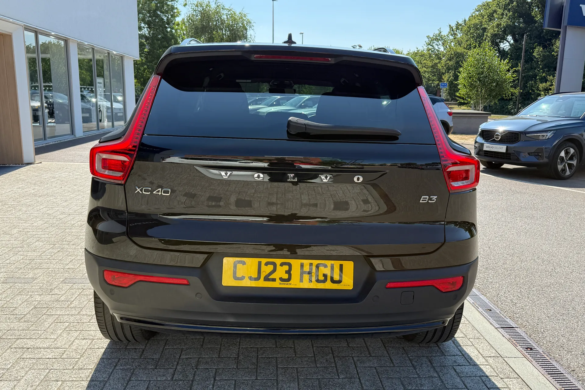 Volvo XC40 thumbnail image number 9