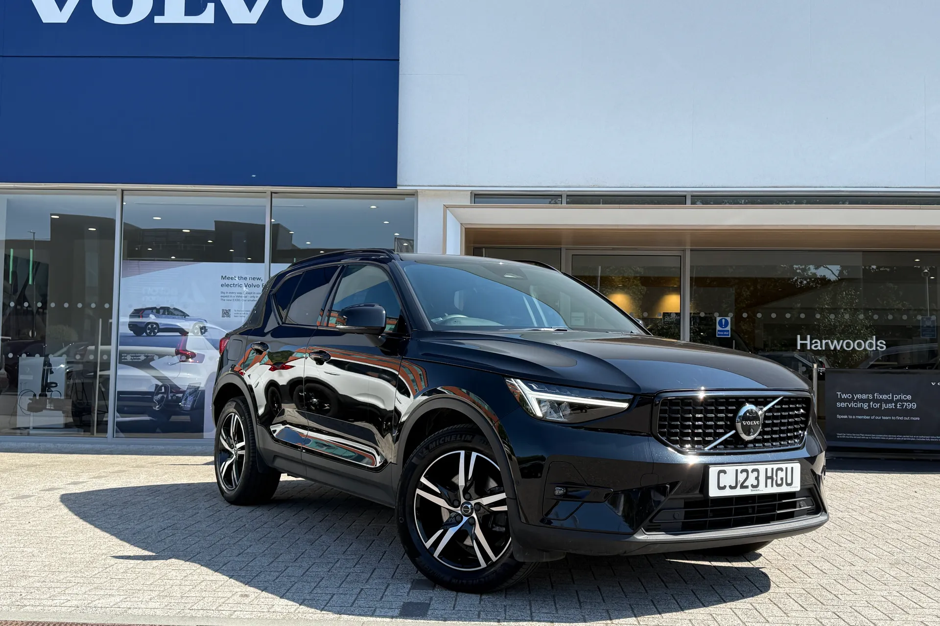 Volvo XC40 focused image
