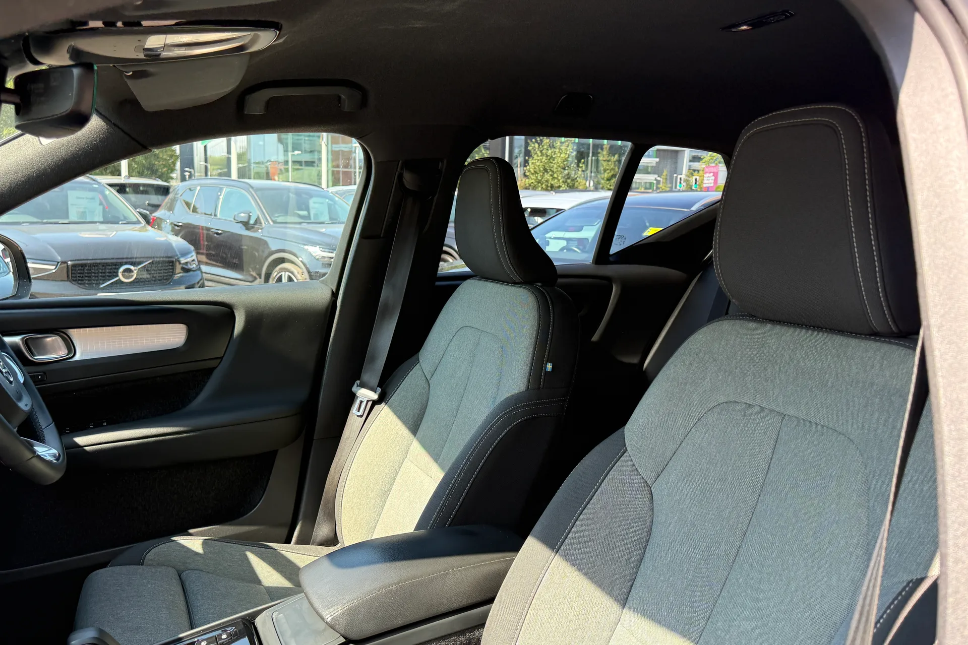 Volvo XC40 thumbnail image number 29